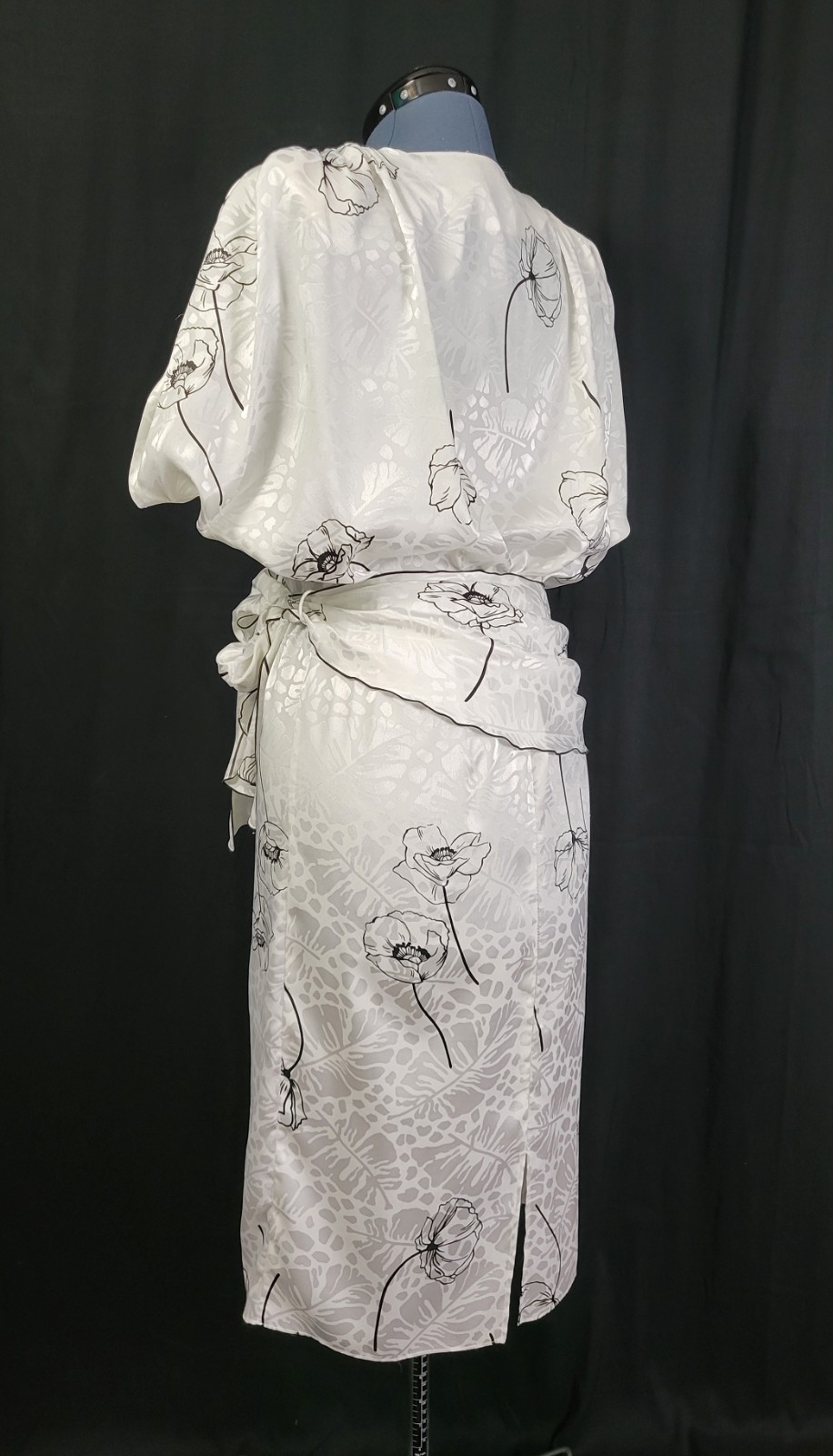 Vintage Hal Ferman White Print on White Blouson Dress w Black Accents Size M/L?