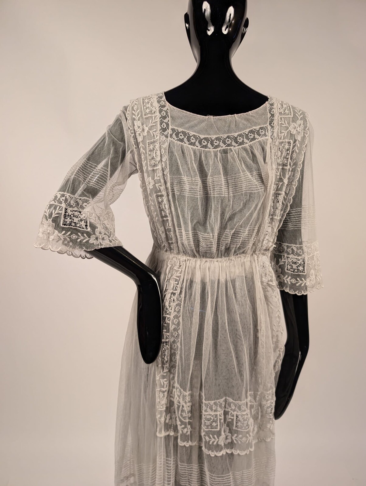 BEAUTIFUL EDWARDIAN EMBROIDERED NET DRESS W LACE INSERTION + EMBROIDERY