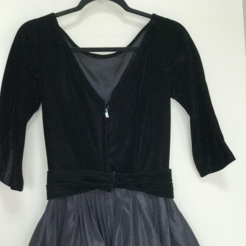 Darling Vintage SUZY PERETTE Dress ~ Black Velvet and Tafetta ~ 1950s