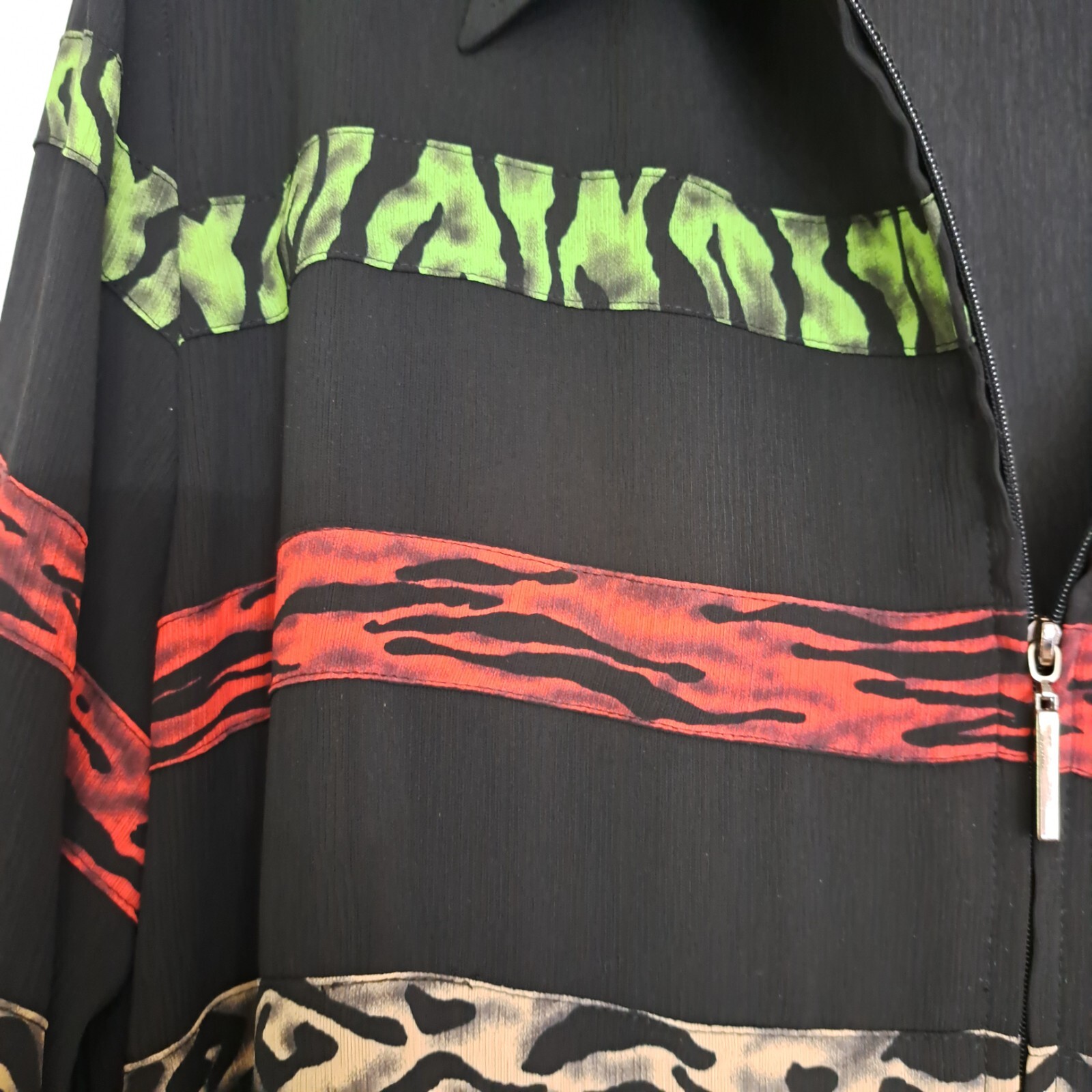 Alfred Dunner Black Multi Color Animal Print Zip Up Size 16 Blouse