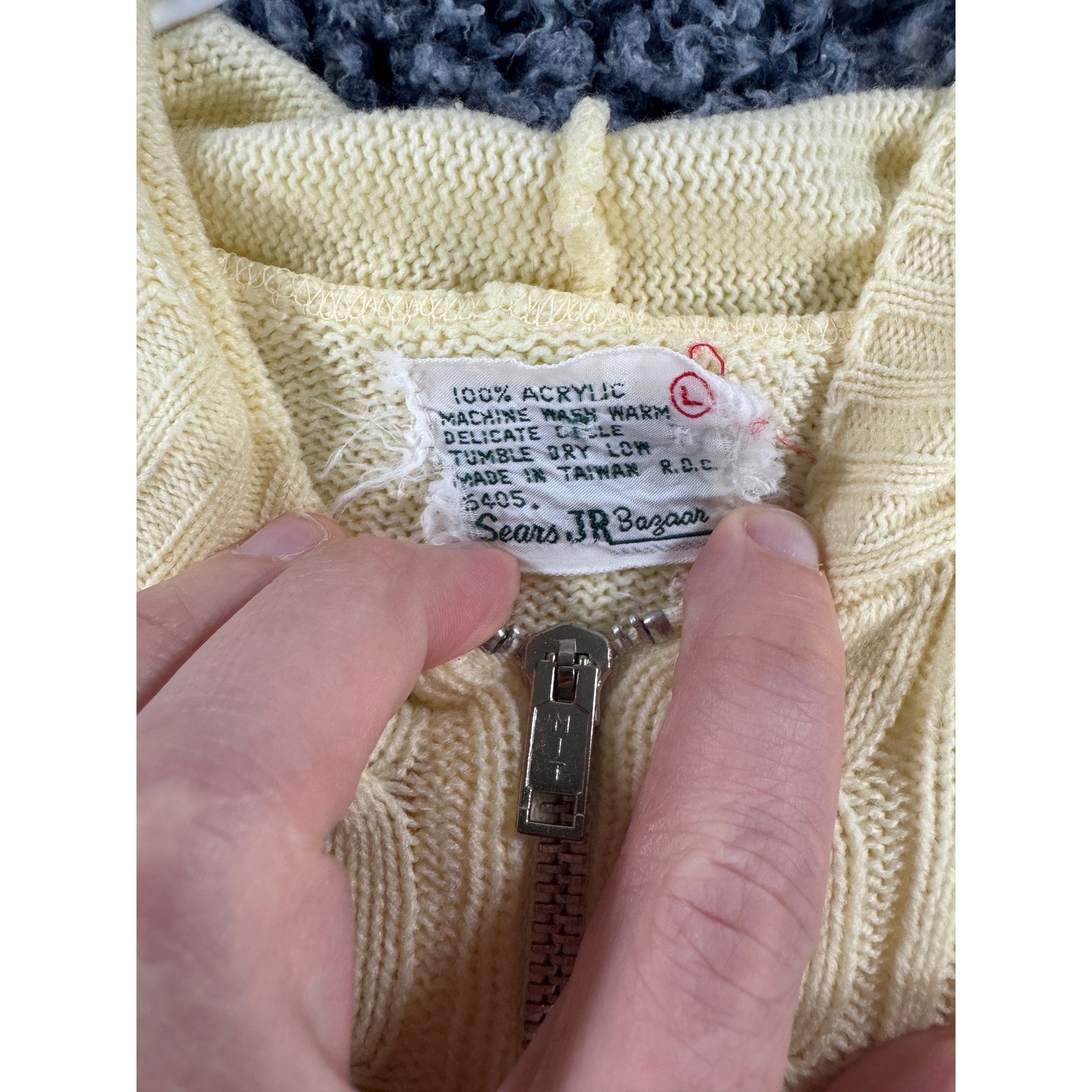 Vintage Sears JR Bazaar Yellow Cable Knit Full Zip Hoodie Sweater Large 5405