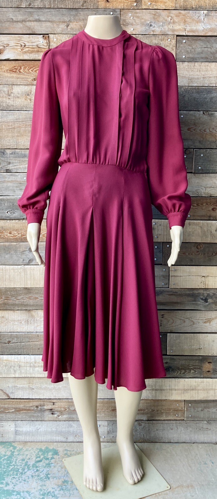 Vintage 1970’s Albert Nipon Pleated Dress – Burgundy/Maroon Long Sleeves