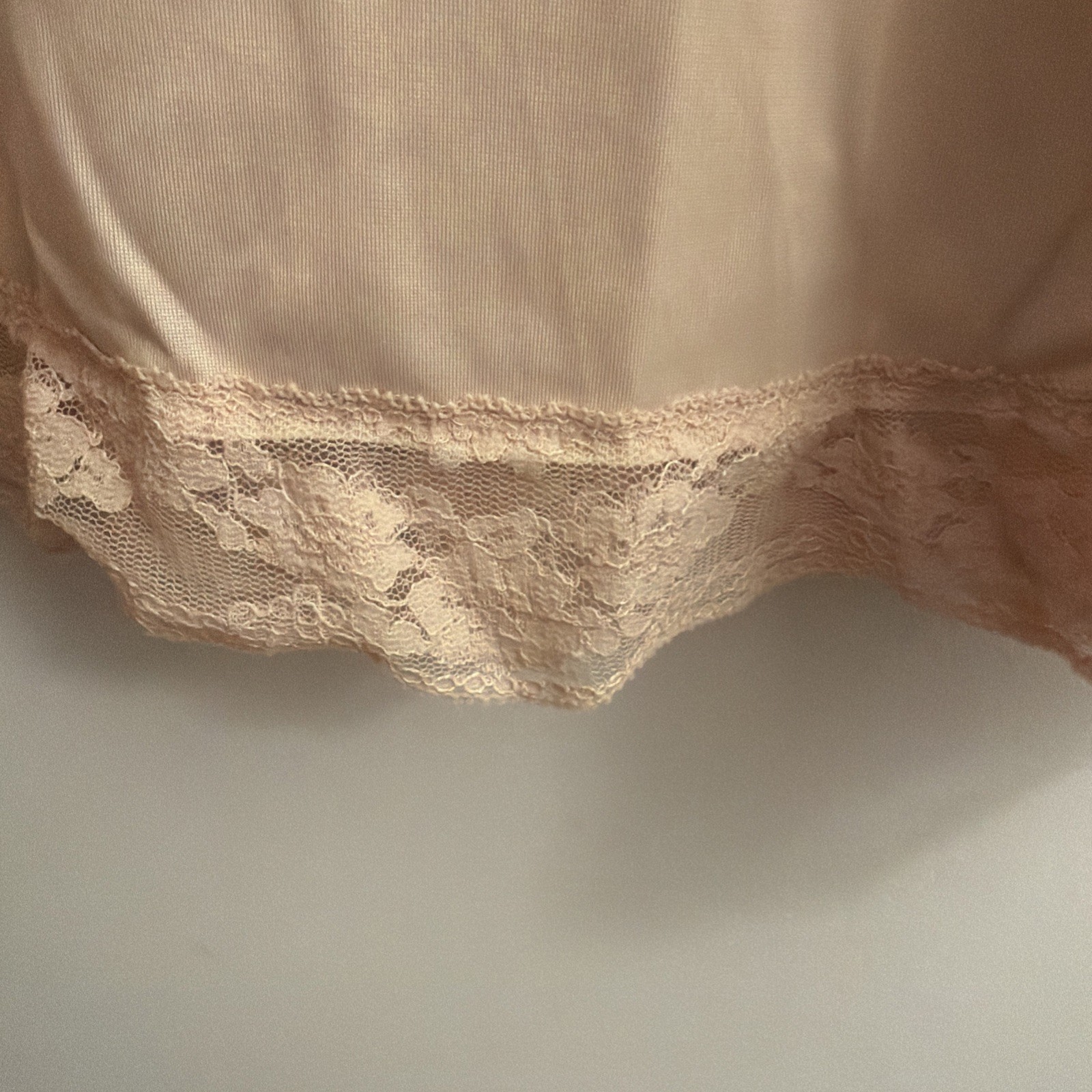 Olga Vintage Beige Lace-Trimmed Full Slip Nylon Size 38 Style 1325F