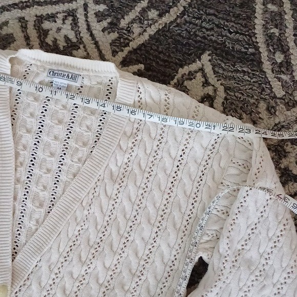 Christie & Jill vintage cableknit V-neck cream cardigan M