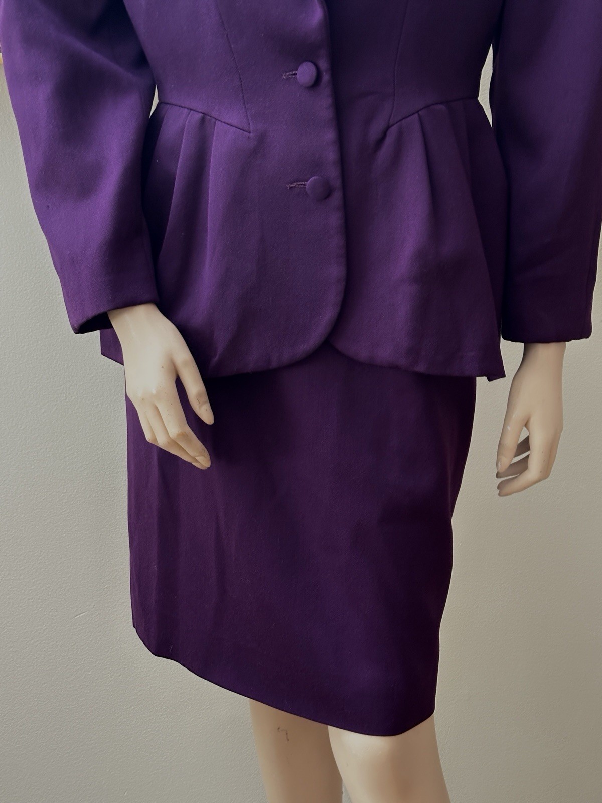 Vtg 1980’s PANCALDI & B Women’s Plum Purple Suit Italy 100% Wool Sz M/L