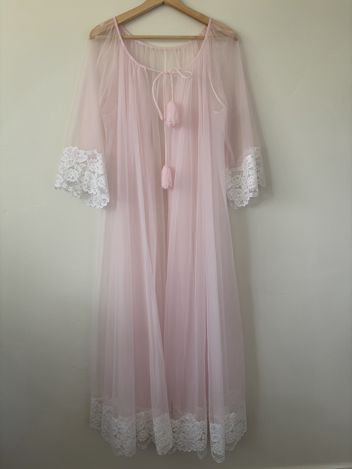Vintage 60s Pale Pink Lace Barbara Nightgown Sheer Robe Medium