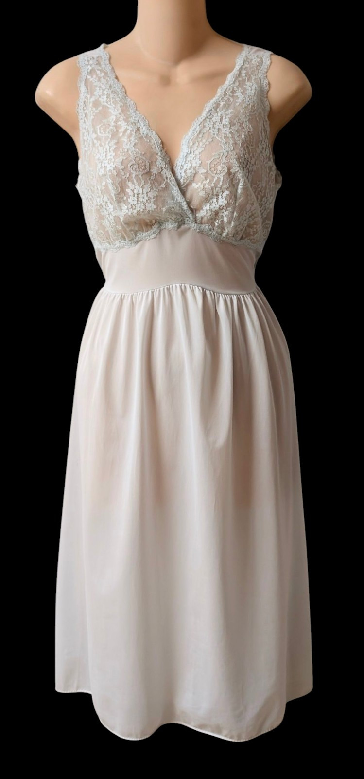 Van Raalte Vintage Ice Blue Dupont Nylon Lace Nightgown 34