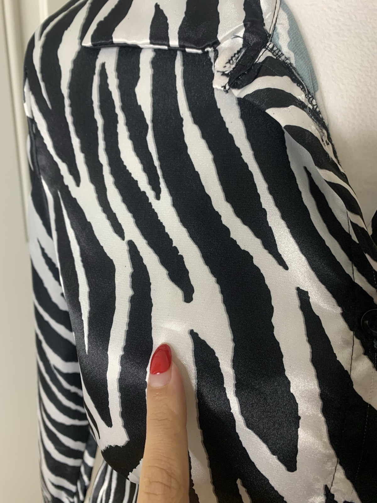 Vintage 90’s Mirrors Zebra Print Silky Long Sleeve Club Button Down Size Small S