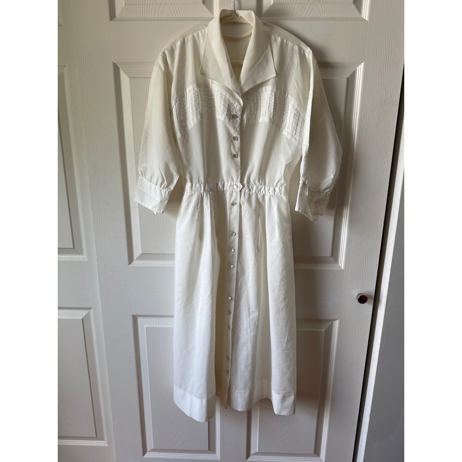 Vintage Dress White Size Small White Pintuck Button Retro Uniform Nurse Dolly
