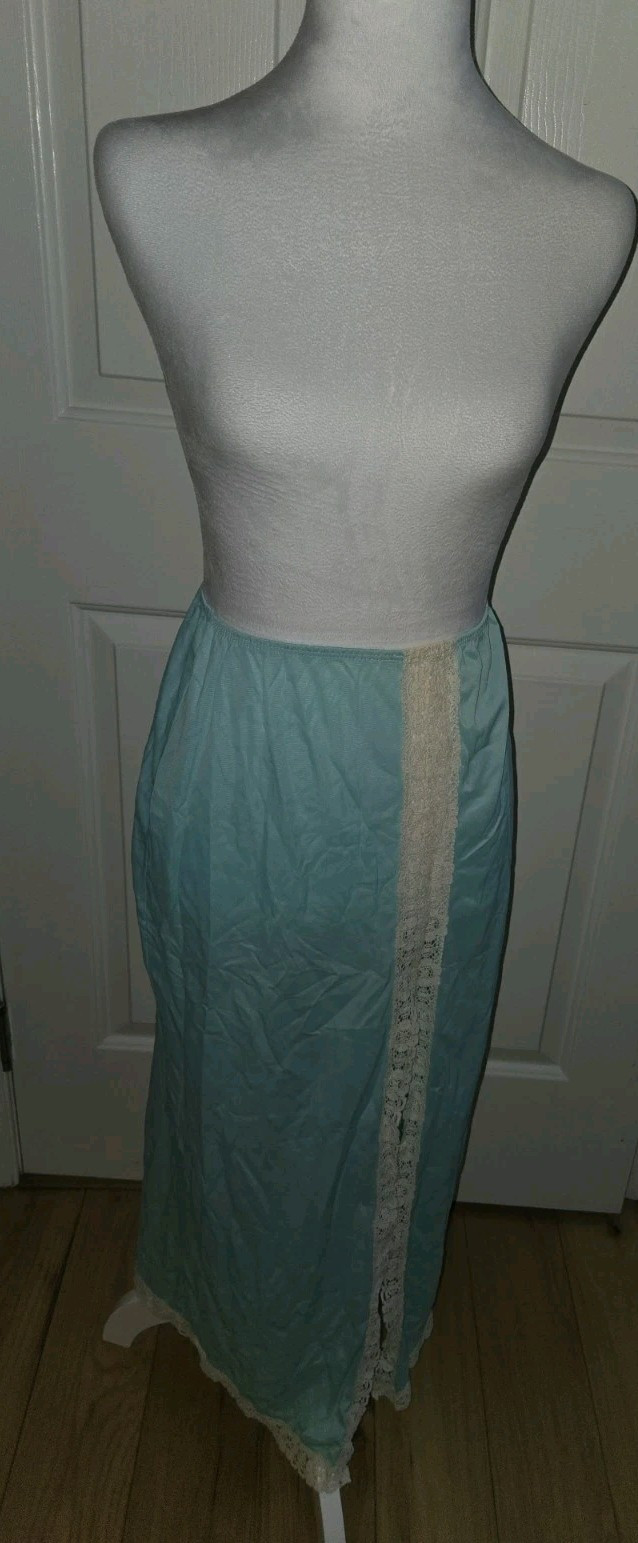 Vtg. Sears Long Light Blue Lace Elastic Waist Side Slit Slip Skirt Medium