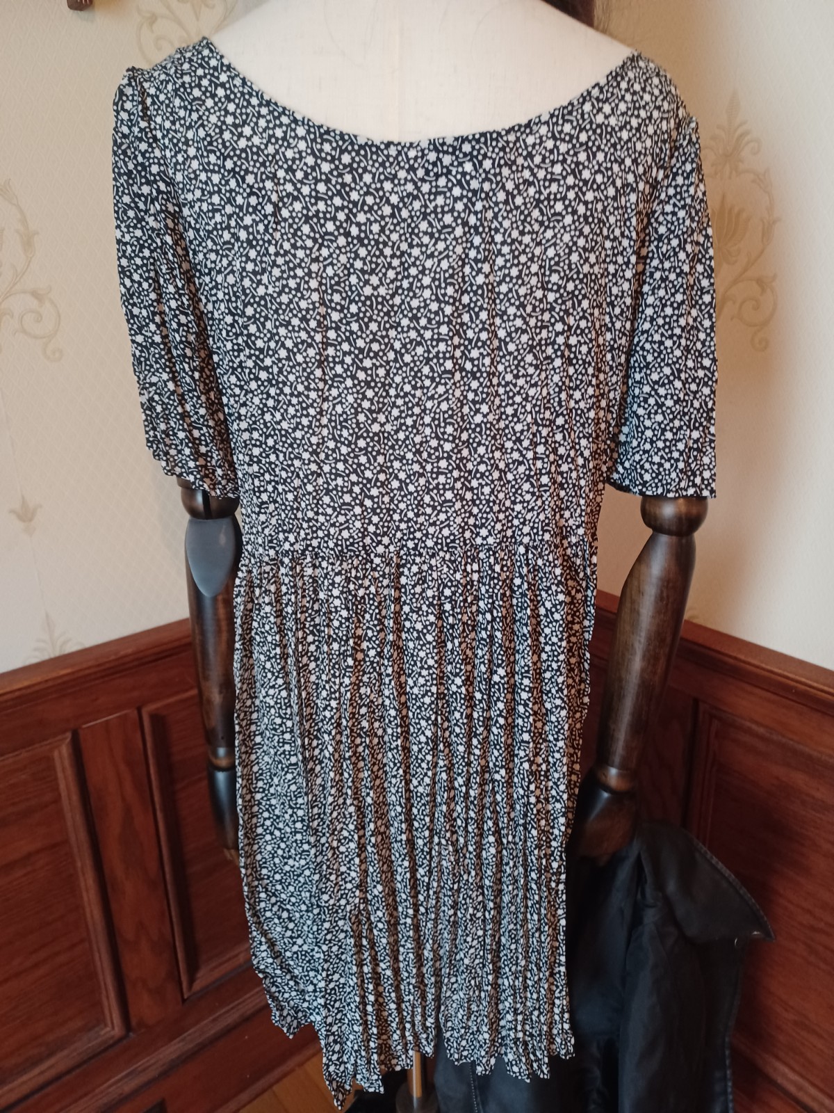 Vintage 80s/90s Semi-Sheer Black and White Floral Grunge Babydoll Dress