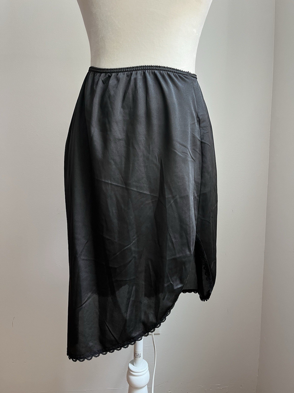 Vintage 80s Sears Roebuck and co Slip Skirt sz M