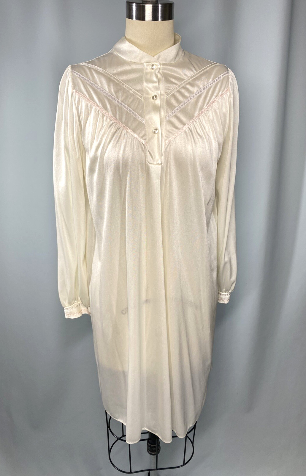 Vintage Nightgown SIZE SMALL white nylon short THE FASHION PLACE SEARS 70s 80s