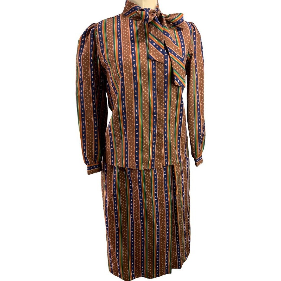 10/12 Petite The Wyndham Collection Women’s Skirt and Blouse Vintage 1980s