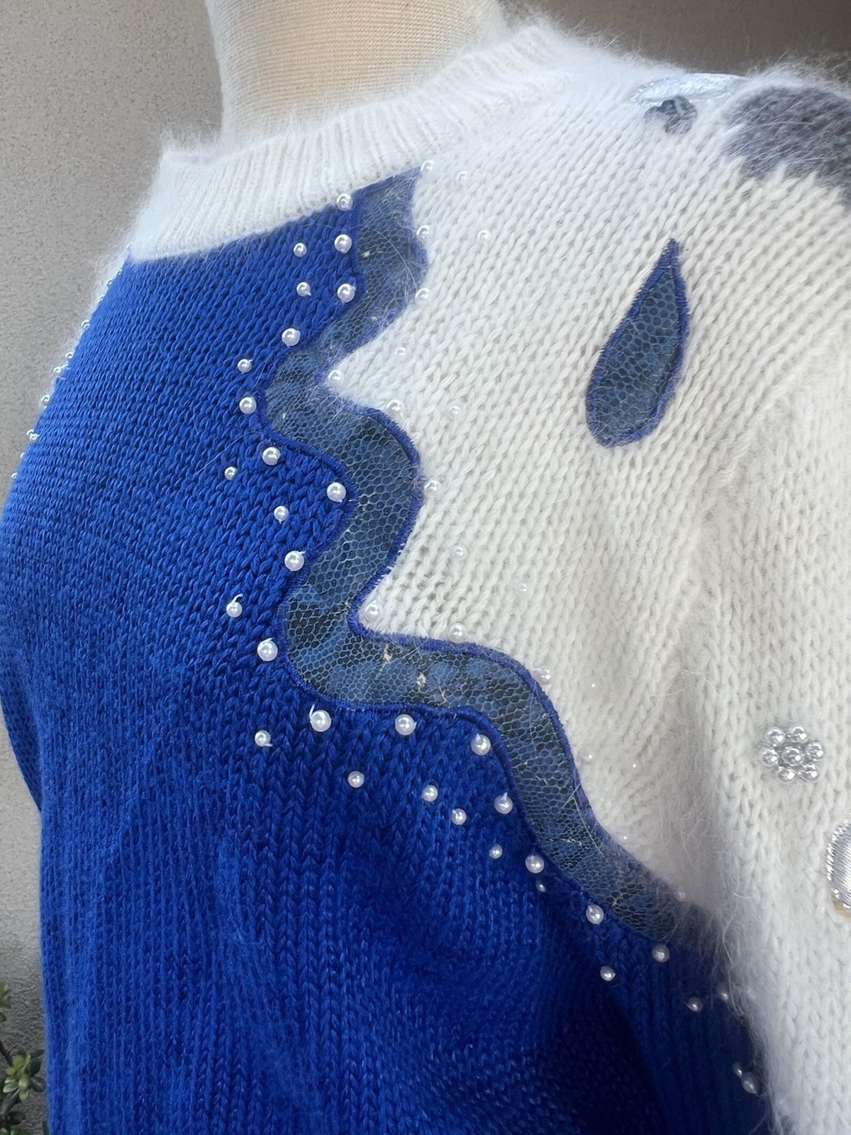 Vtg Glam Sweater Blue White Fuzzy Angora Beads Sz L Shannan