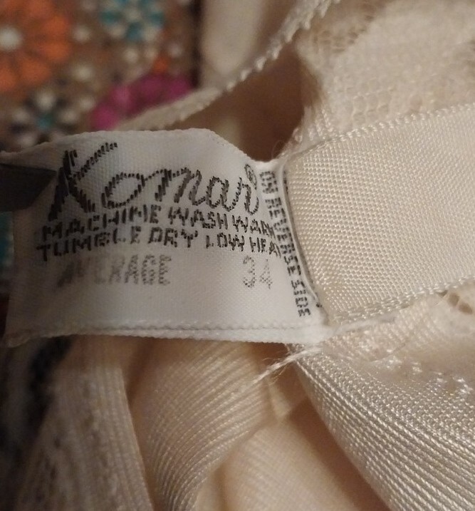 Vintage Camisole Cami Komar 100% Nylon Ivory Lots Of Lace Size 34