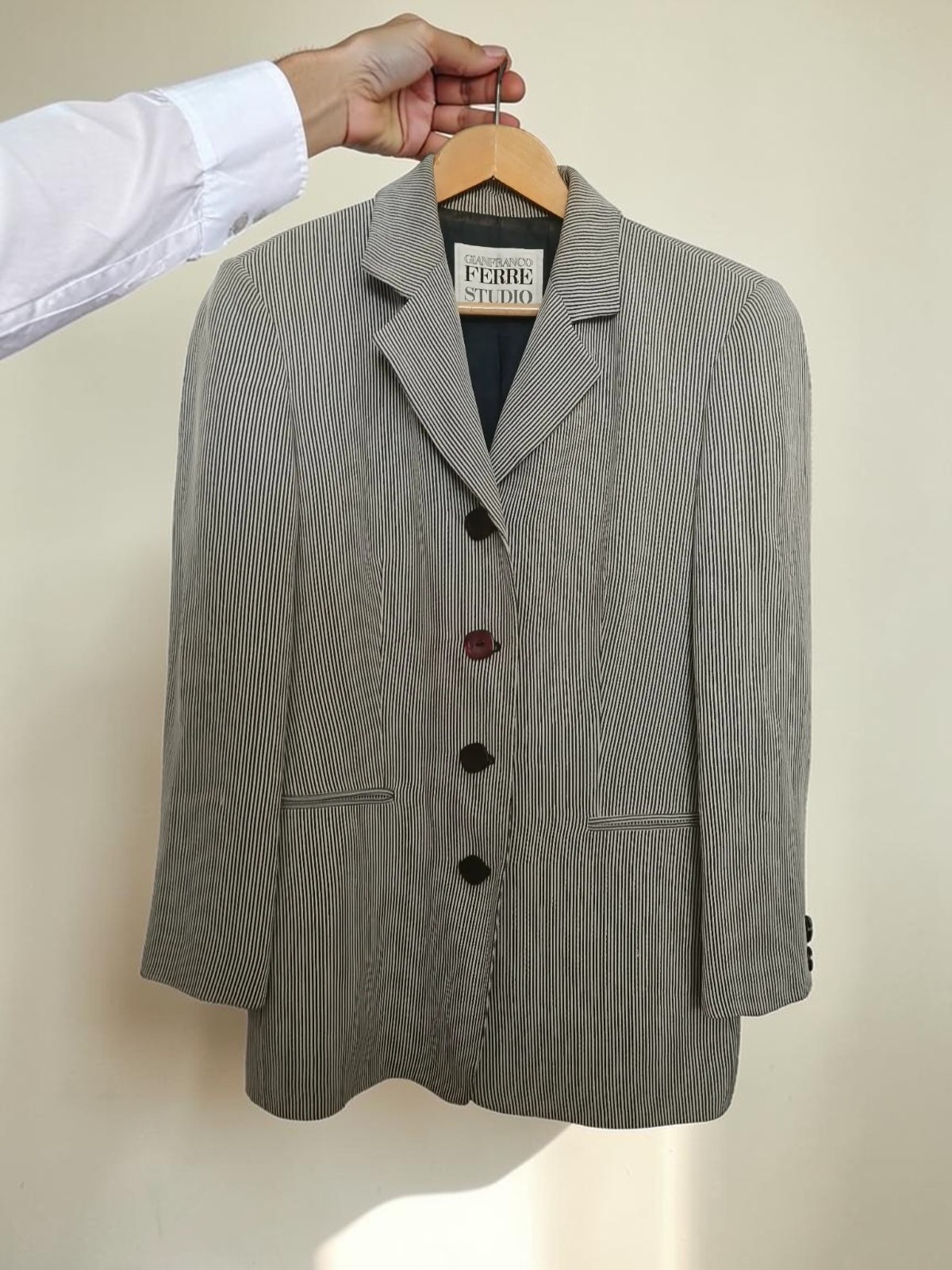 Gianfranco Ferre Studio Pinstripe Blazer Jacket Acetate Viscose Made in Italy M