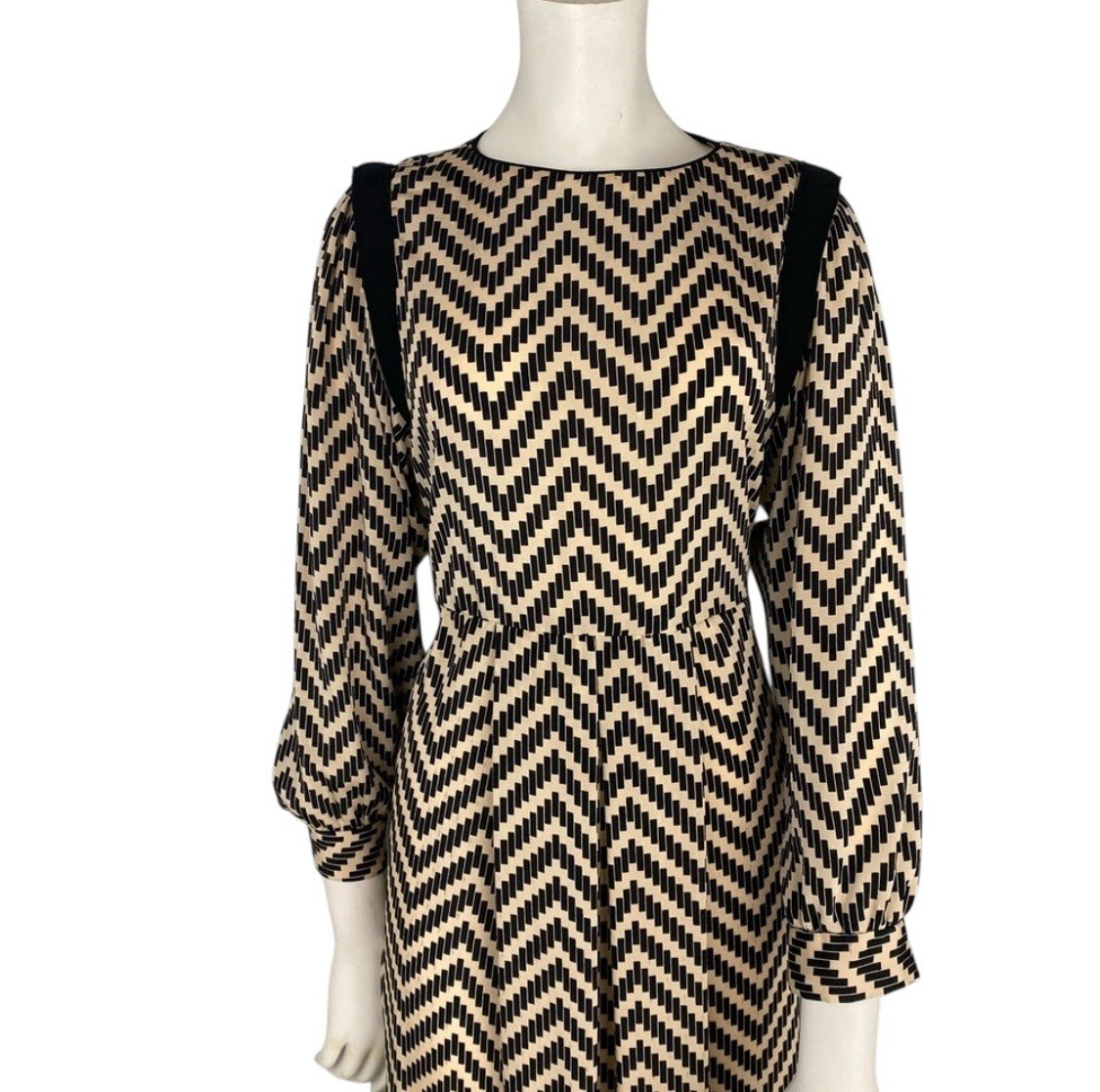 Vintage David Warren NY Zig Zag Dress Black Cream Long Sleeve Knee Length MEDIUM