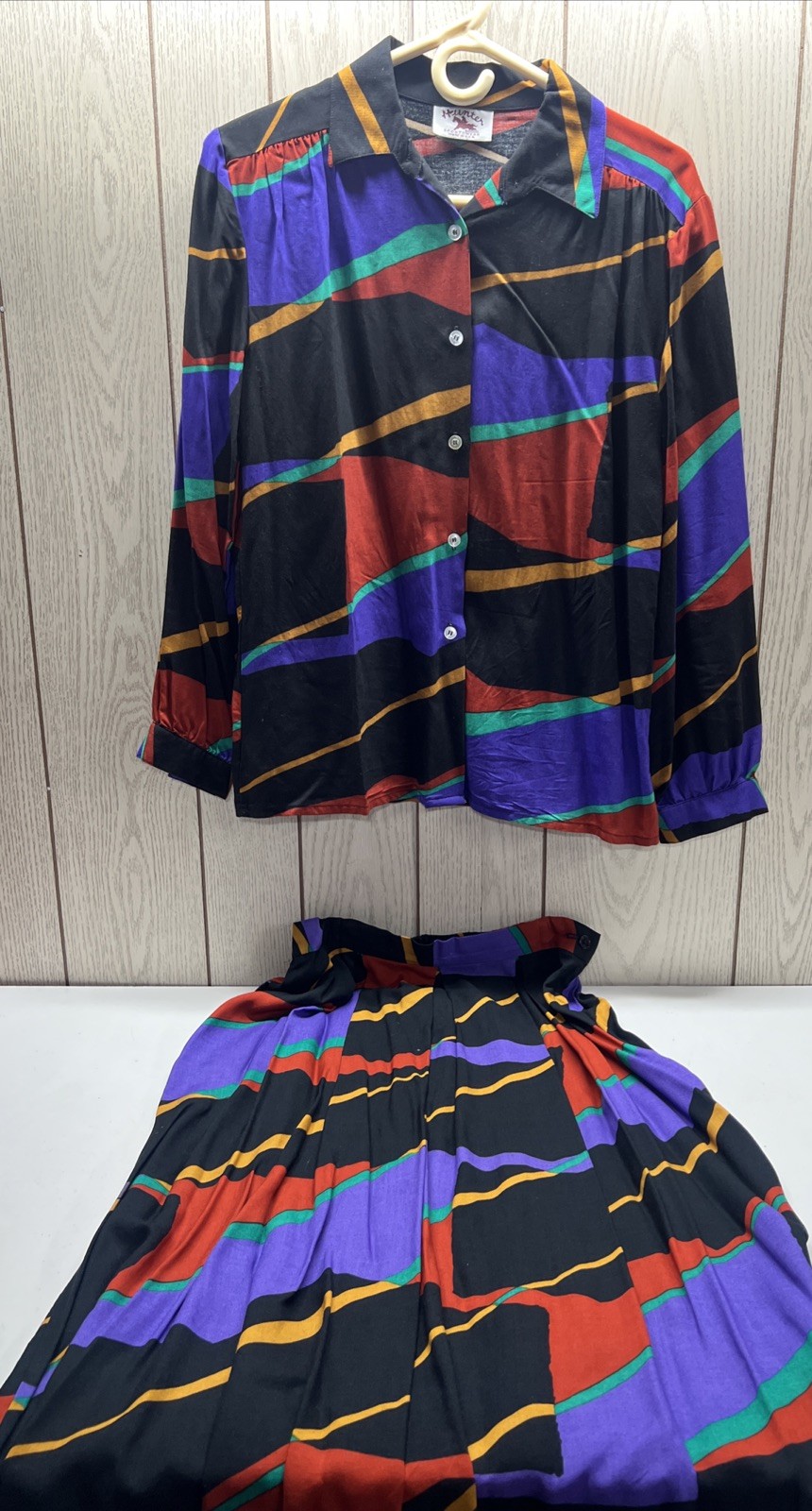 VTG Hunter Sportswear Abstract Geometric Color Block Long Sleeve Shirt Skirt