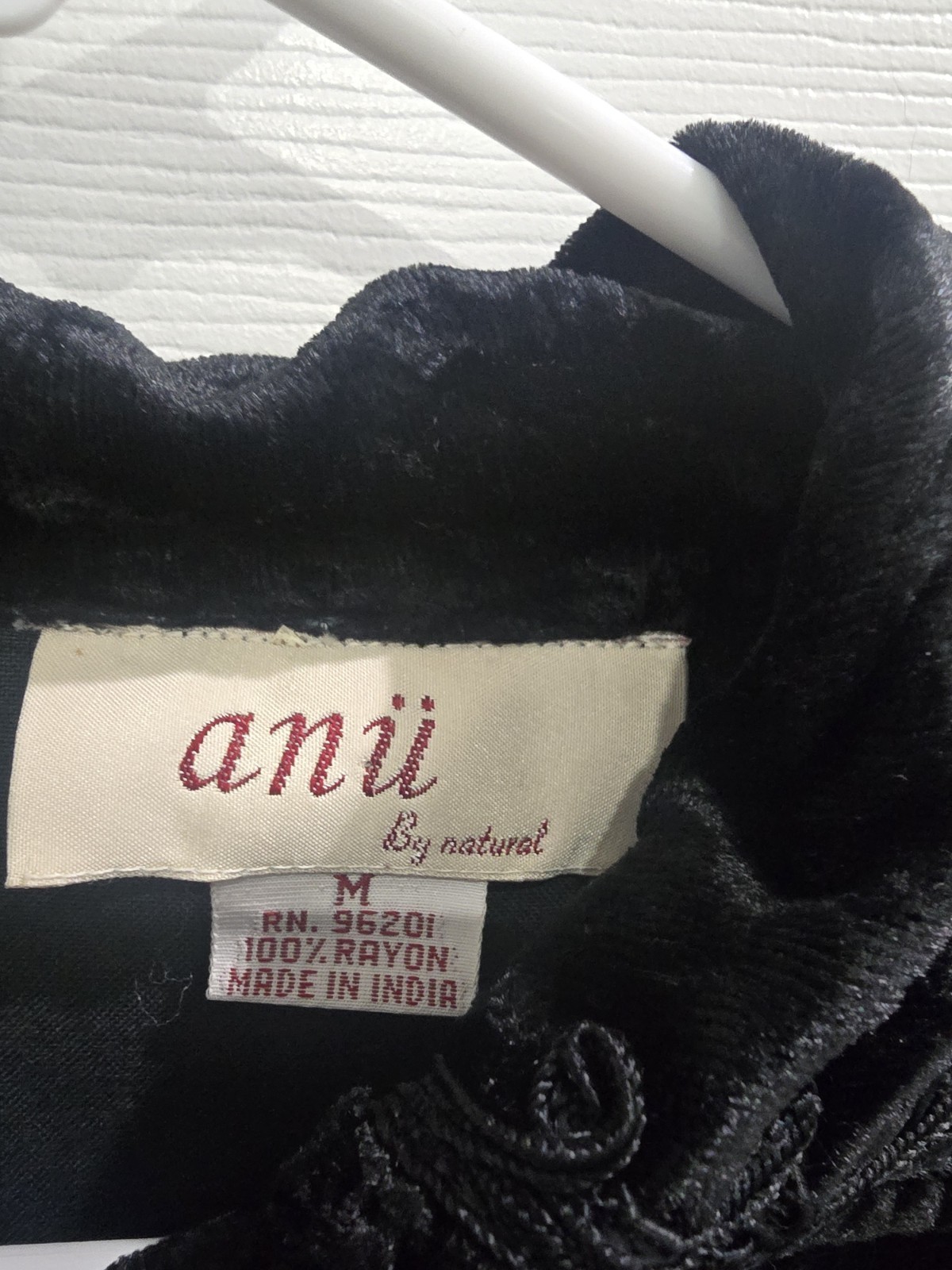 Anu By Natural Vtg Black Velvet Embroidered Front & Sleeves Whimsygoth Burnout