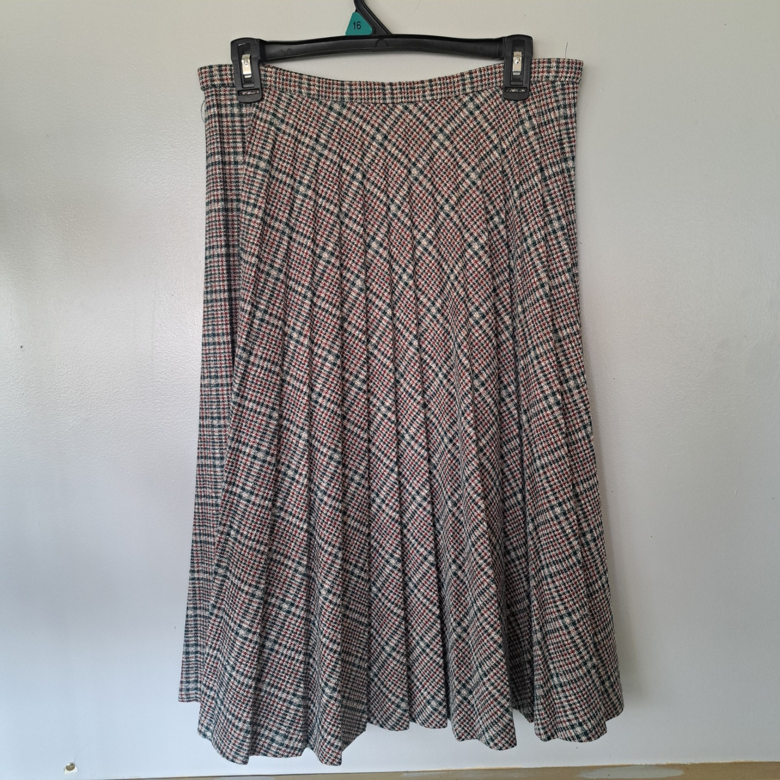 1960s Vintage Haymaker Plaid Polyester Pleated Skirt Womens Size 12 Green Red