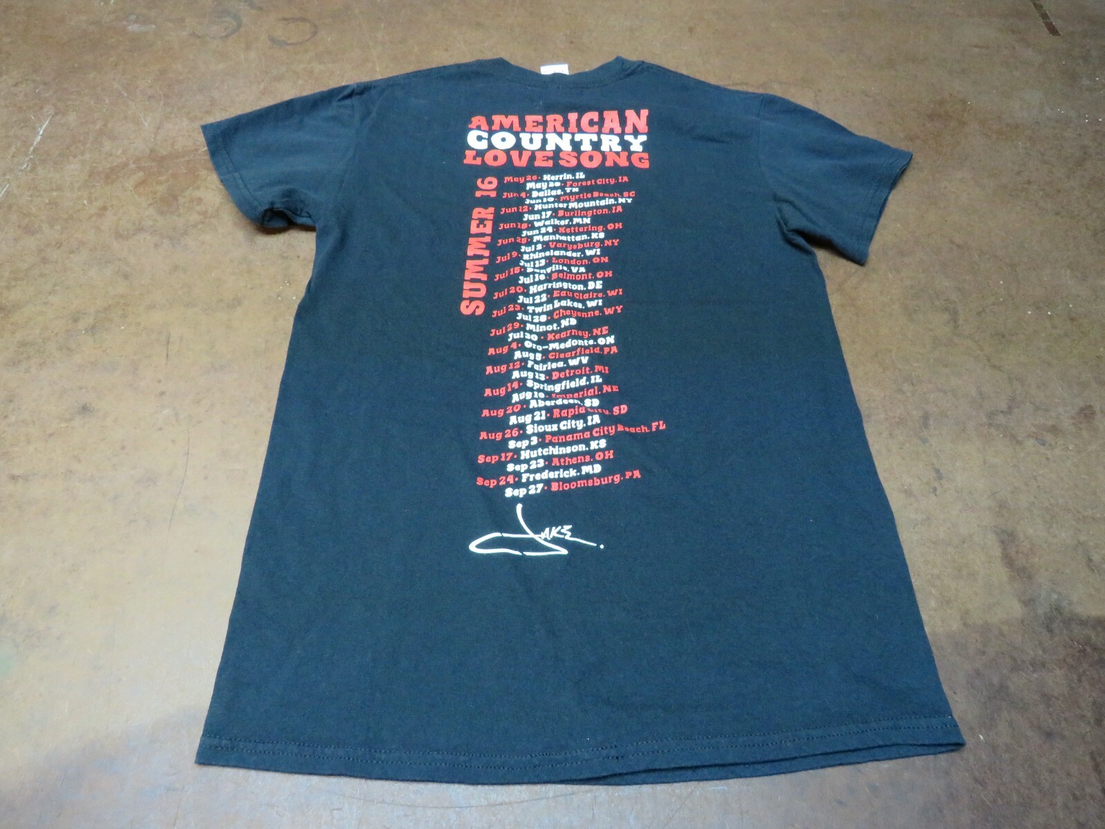 Vintage tour t-Shirt women’s S Jake Owens American Country Love Song