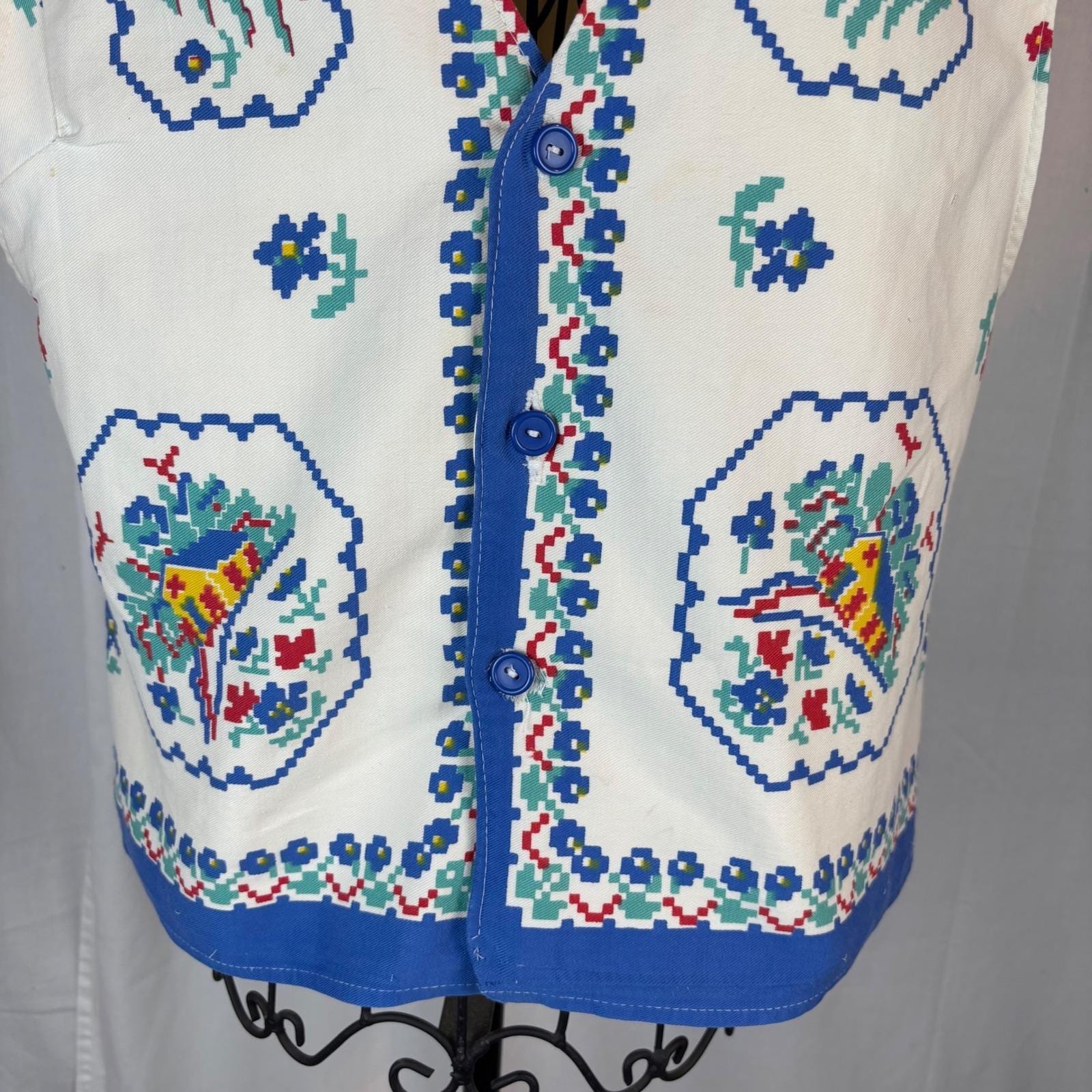 Vintage Handmade Upcycled Folk Art Cross Stitch Print Vest White Blue Gold Lined