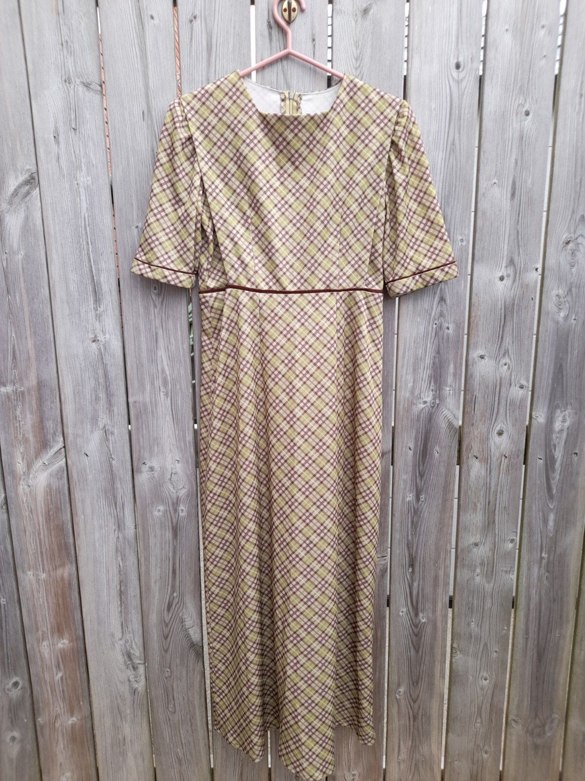 Amish Mennonite Cape Dress 36″ Bust 29.5″ Waist Retro 90s Green Brown Plaid