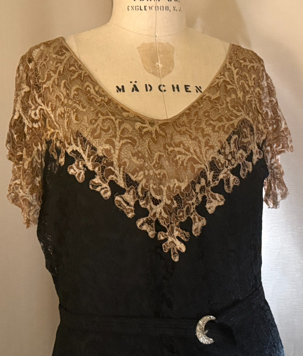 Vtg 1930s HOLLYWOOD DECO DRESS, 2 pc, ELABORATE ALENCON LACE w/ ILLUSION BODICE