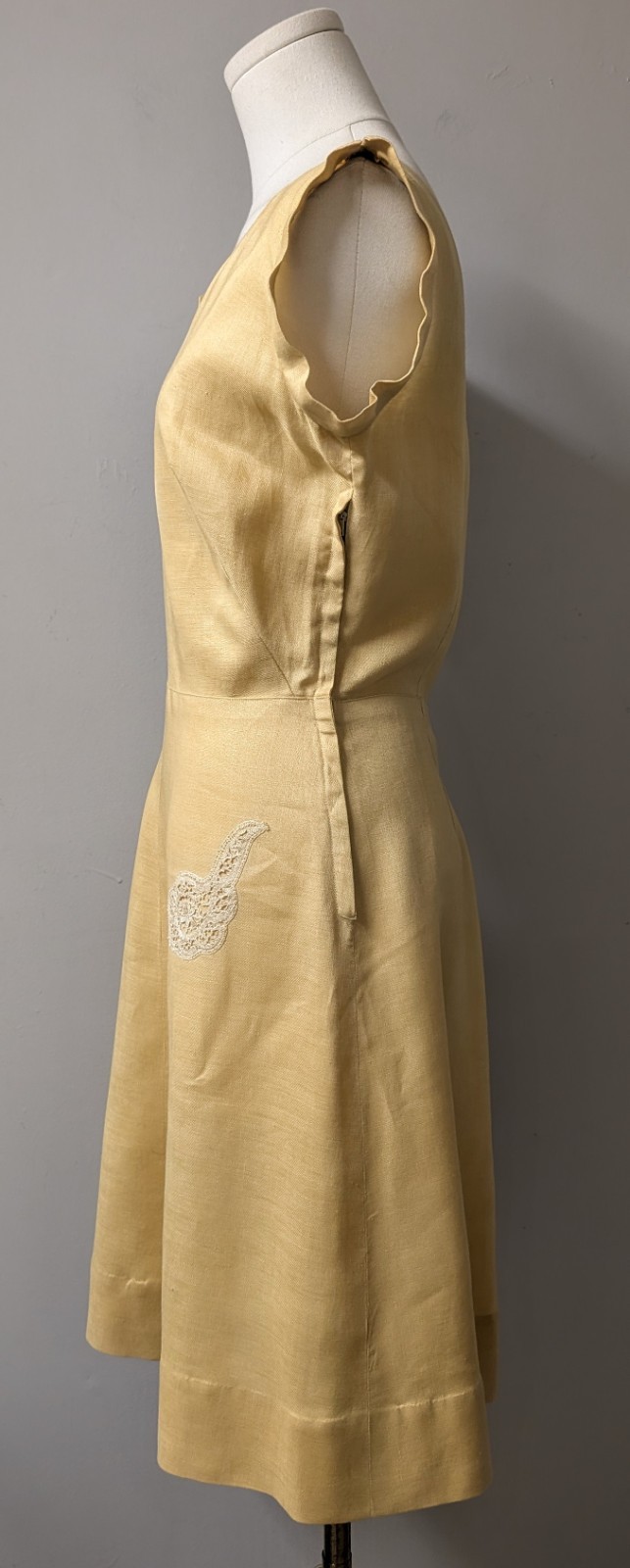 Vintage 40’s Linen Yellow Gold Dress Side Metal Zipper Embroidered Appliques S