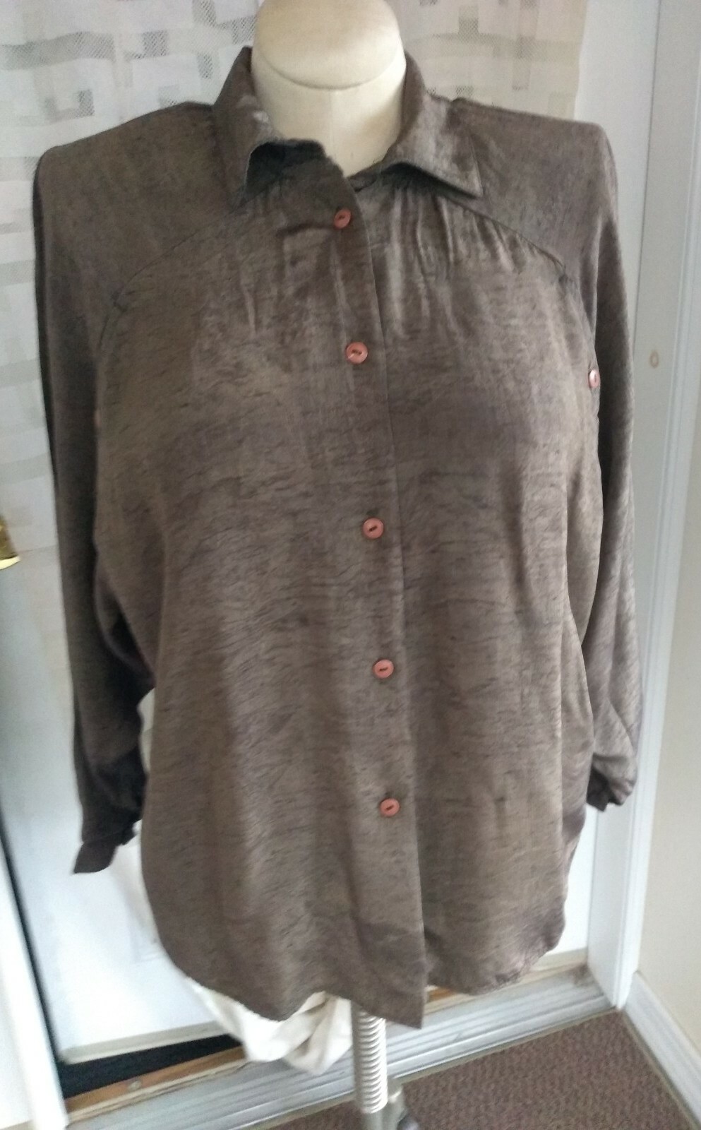 Vintage 90’s Women’s Hampton Place Button Front Blouse B Shimmer Black Gold Sz M