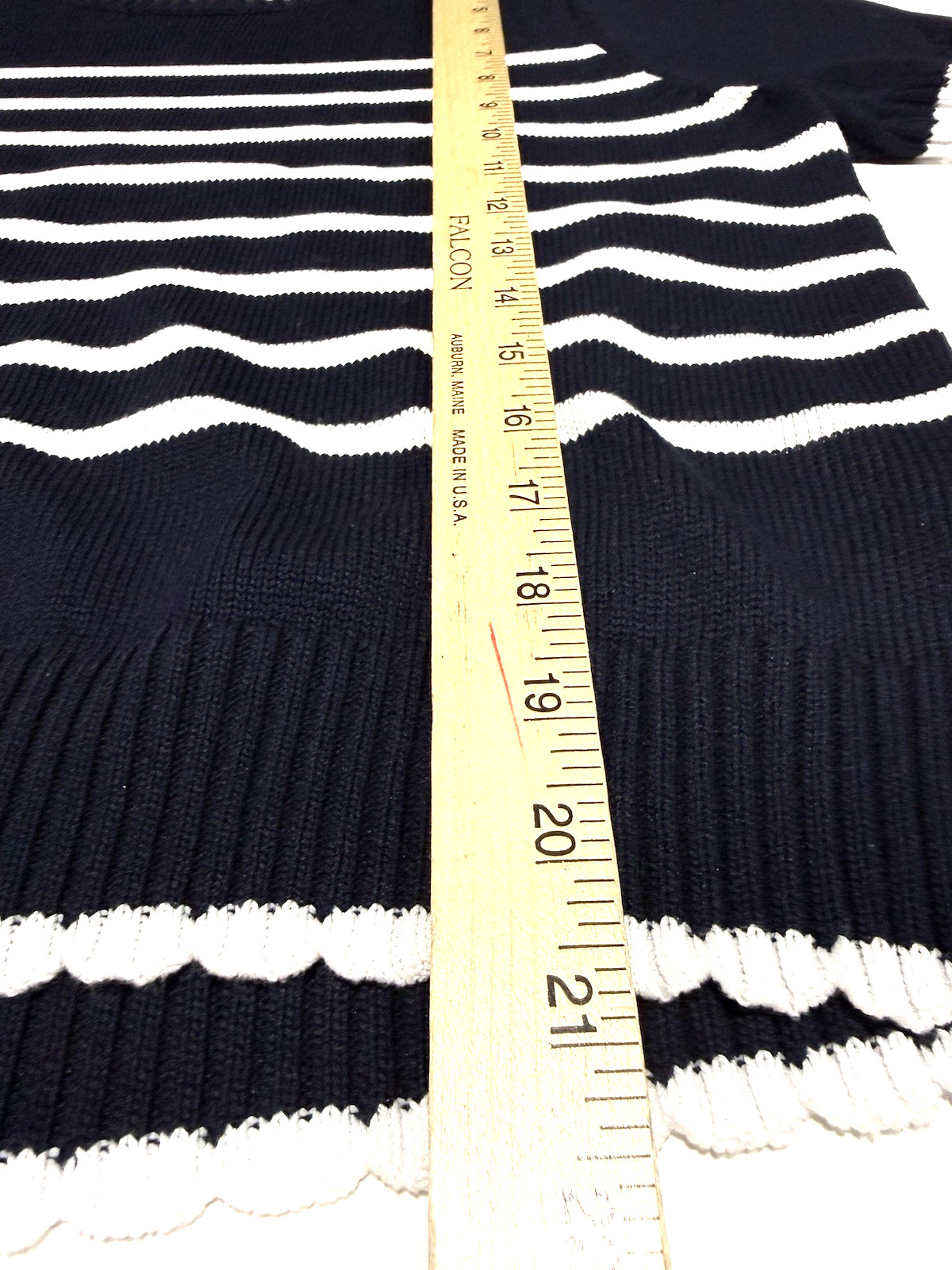 Vintage Nanette Lenore Knit Sweater Scalloped Trim Woman’s L Coastal Grandma