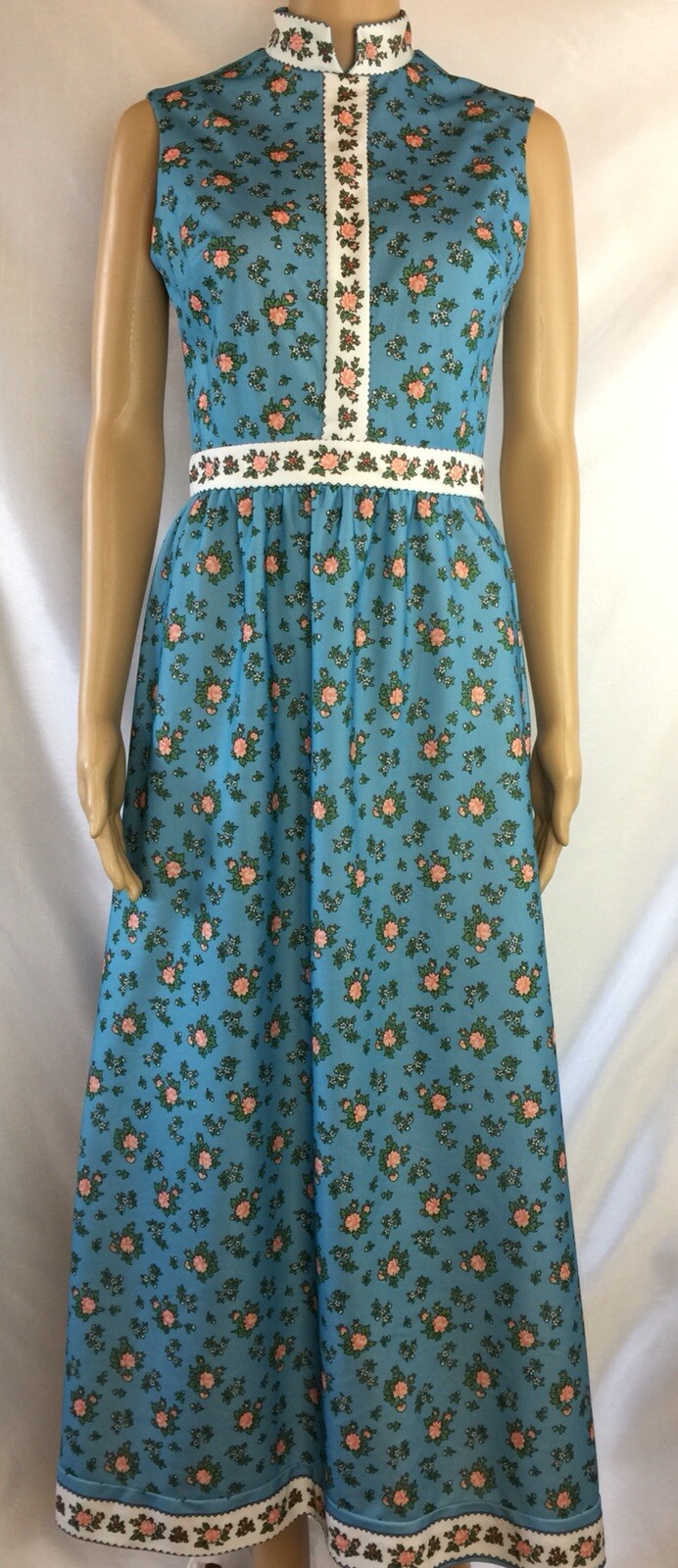 Vintage 1960s Yves Jennet, Stand Up Collar,Blue,Florals,sleeveless,Maxi Dress