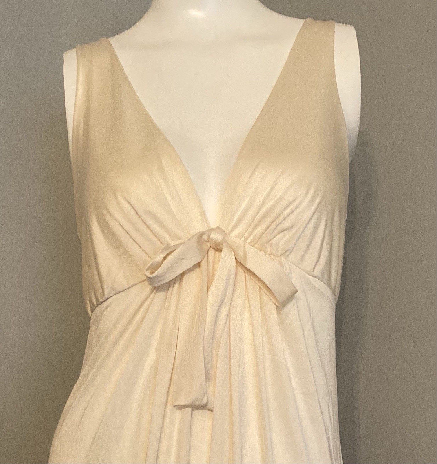 Vintage Olga Silky Nylon Semi Sheer Long Nightgown Size 34 New No Tags #9741