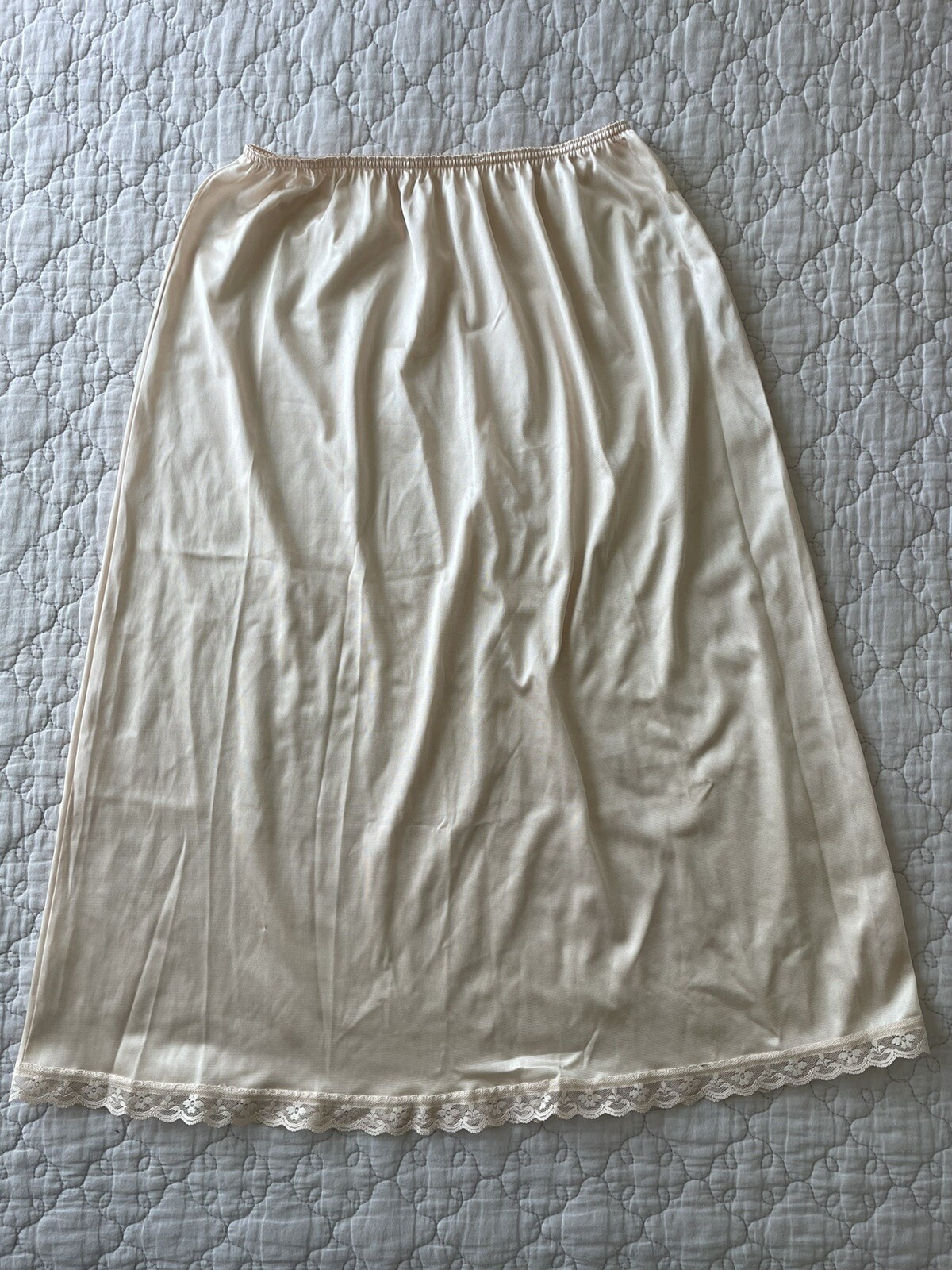 Vintage Warners 53300 LATTE Half Slip Antron Nylon Satin Perfect Measure Size L