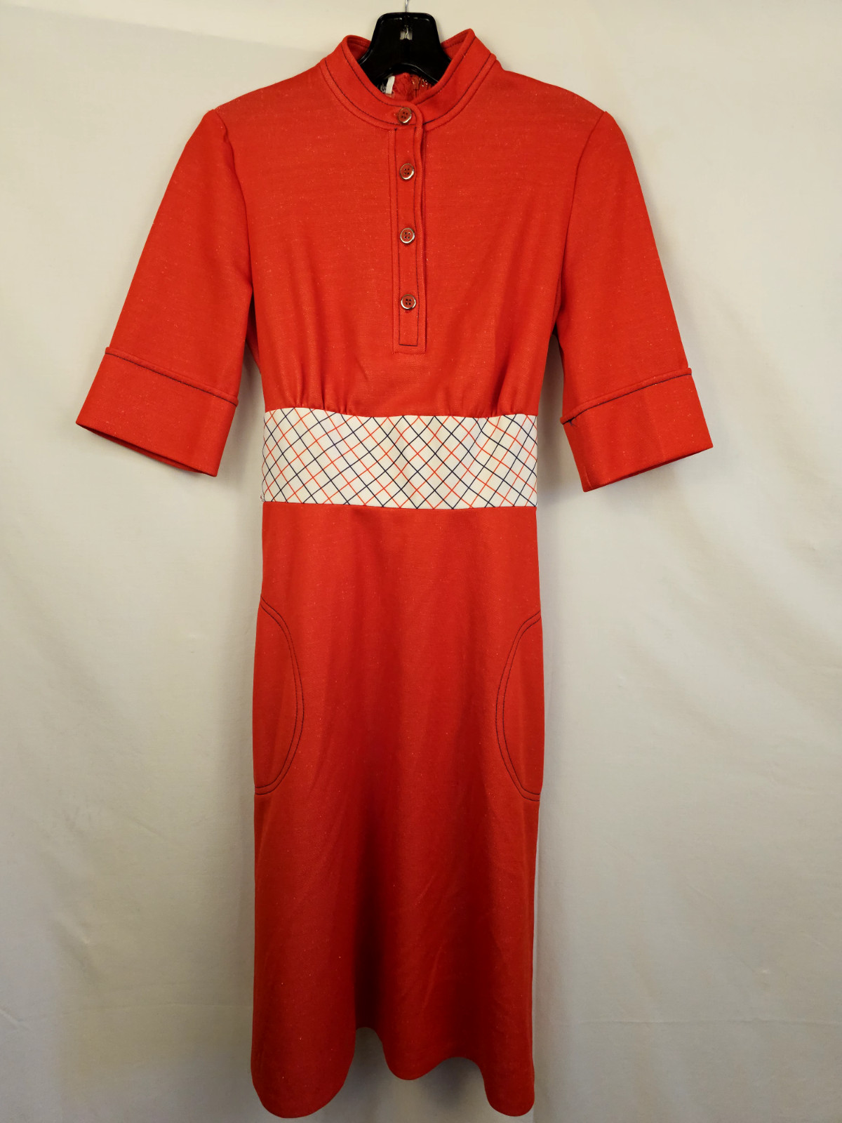 Vintage 1960s Red Polyester Dress With Mandarin Collar Front Circle Pockets 6