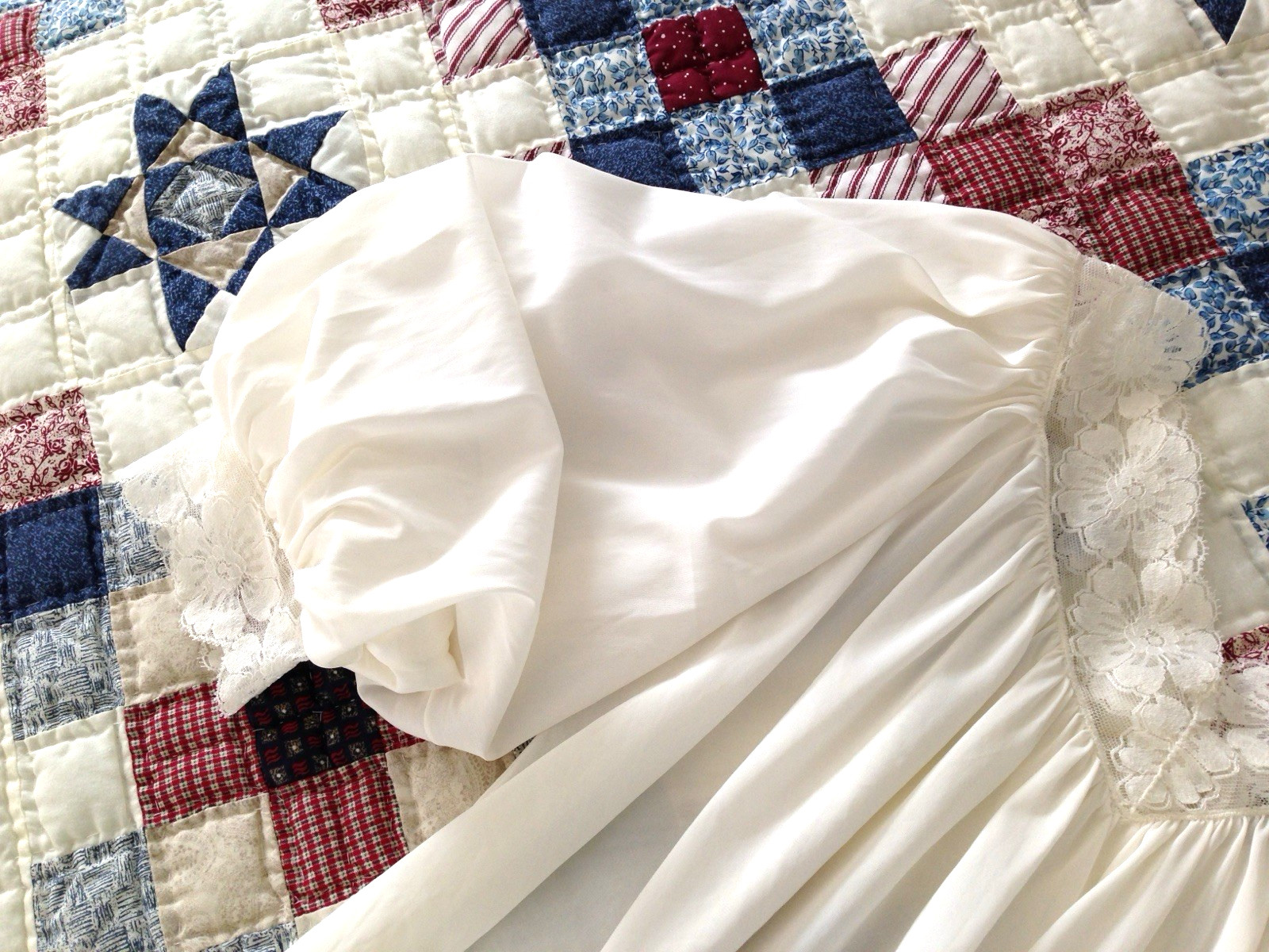 1963 SANS SOUCI White Peignoir Robe Double Chiffon Sleeves Lace Cuff Tie Front-S