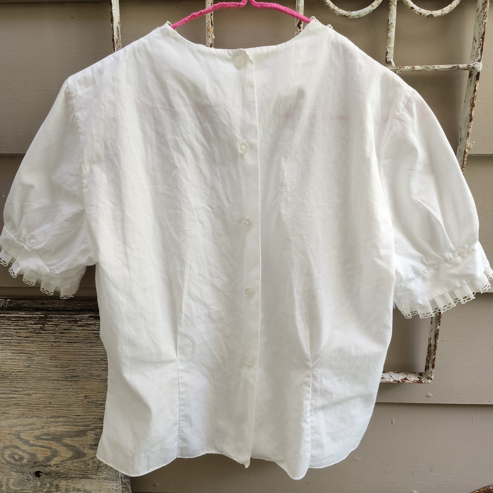 Vtg 60s Blouse W/ Pleated Front ..Pretty Nylon V Neckline & Sleeves Accent