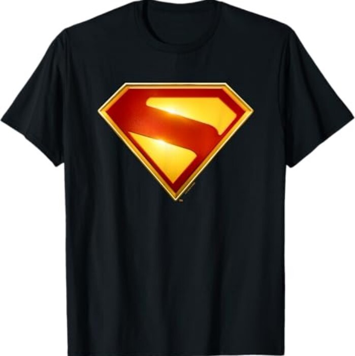 Superman (2025) Modern S-Shield Shiny Chest Emblem T-Shirt