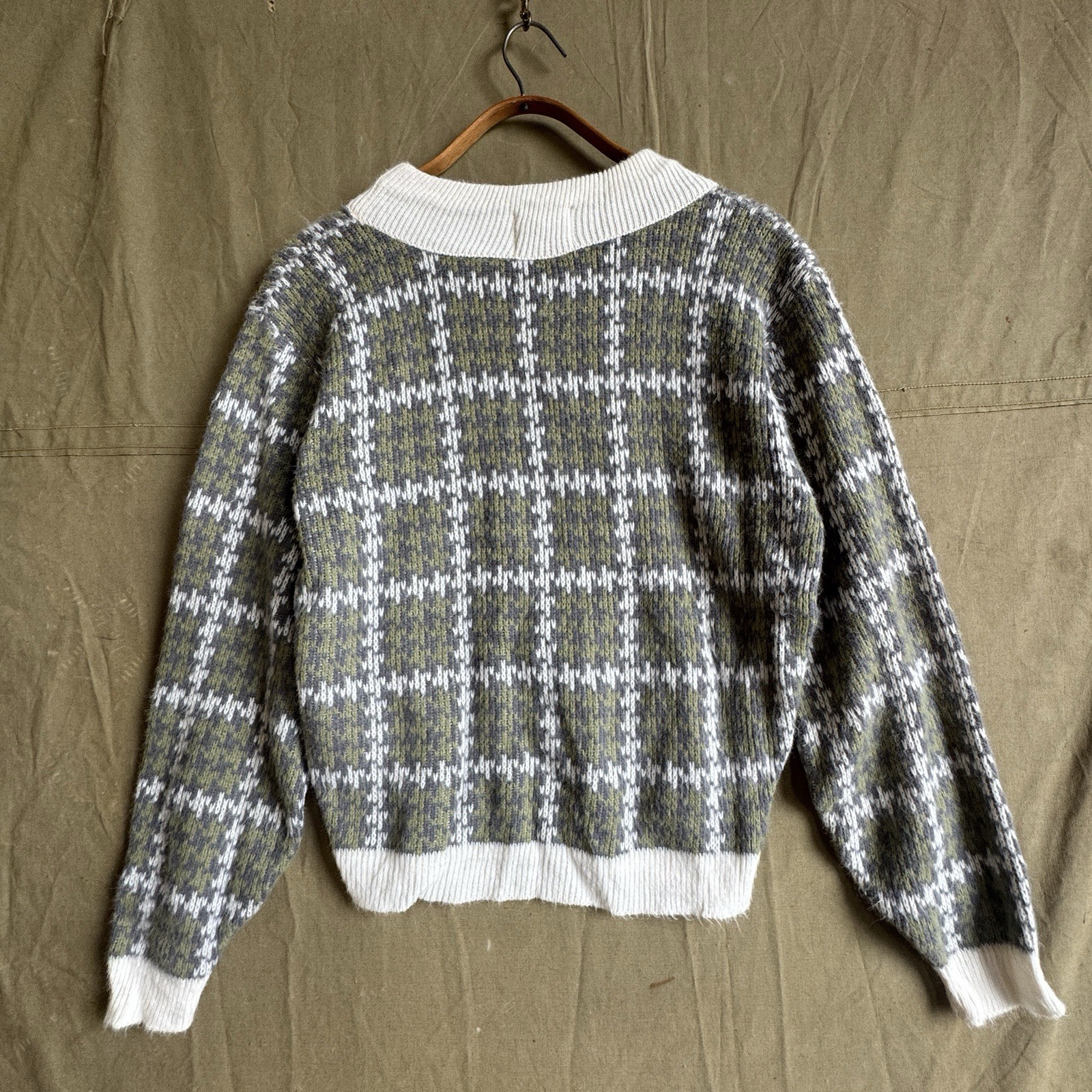 Vintage 60s Orlon Dupont Acrylic Fiber Plaid Pullover Sweater Sz M 19X24