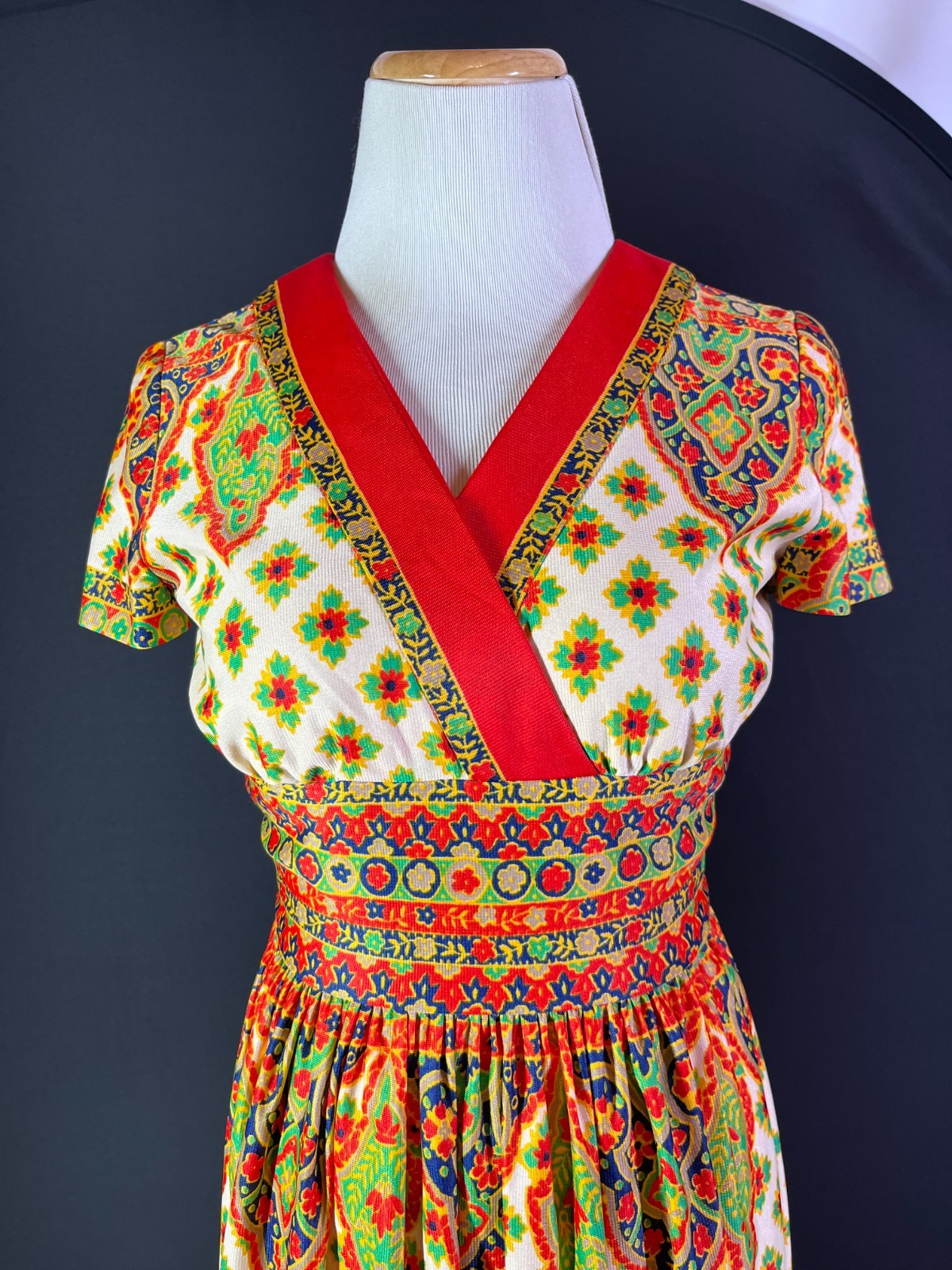 Vintage 1960s Maxi Dress Paisley Short Sleeve Metal Zipper