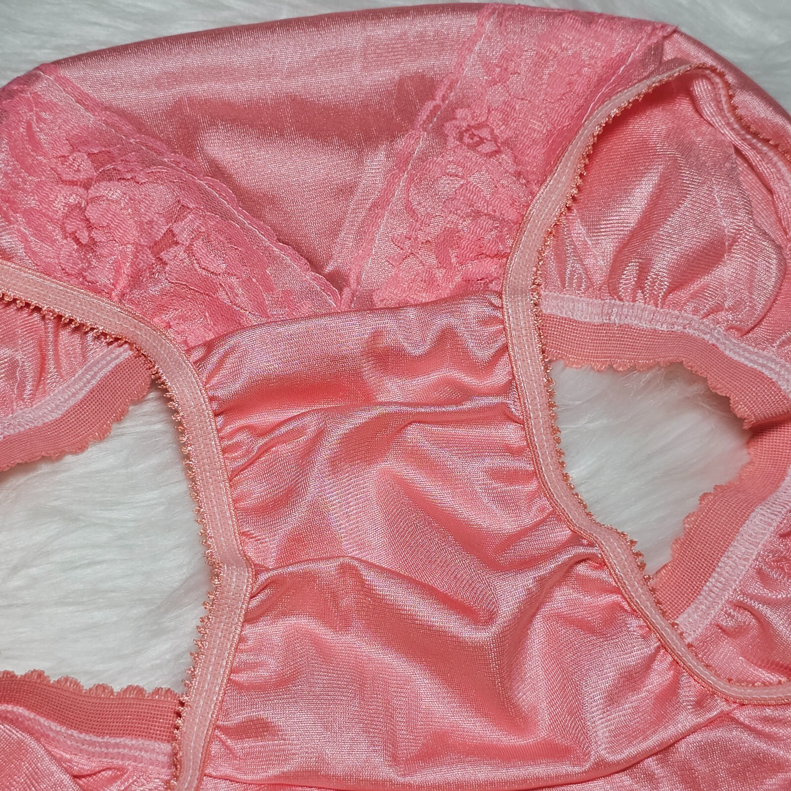 VTG Silky Nylon Panty Sissy Lace Peach Granny Sheer Brief Size 8/XL Hip 40-44″