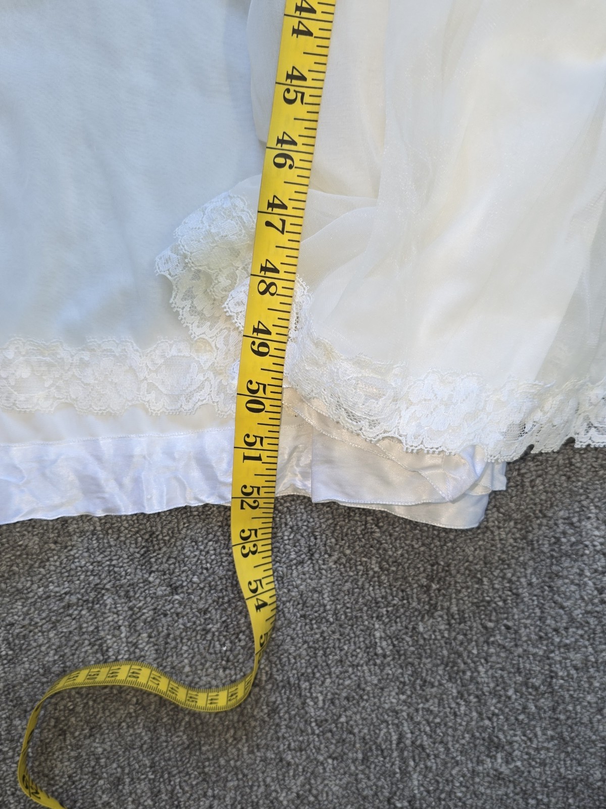 Vtg Eyeful by the Flaums White Nylon Nightgown 34 Sheer Lace Empire Waist READ!
