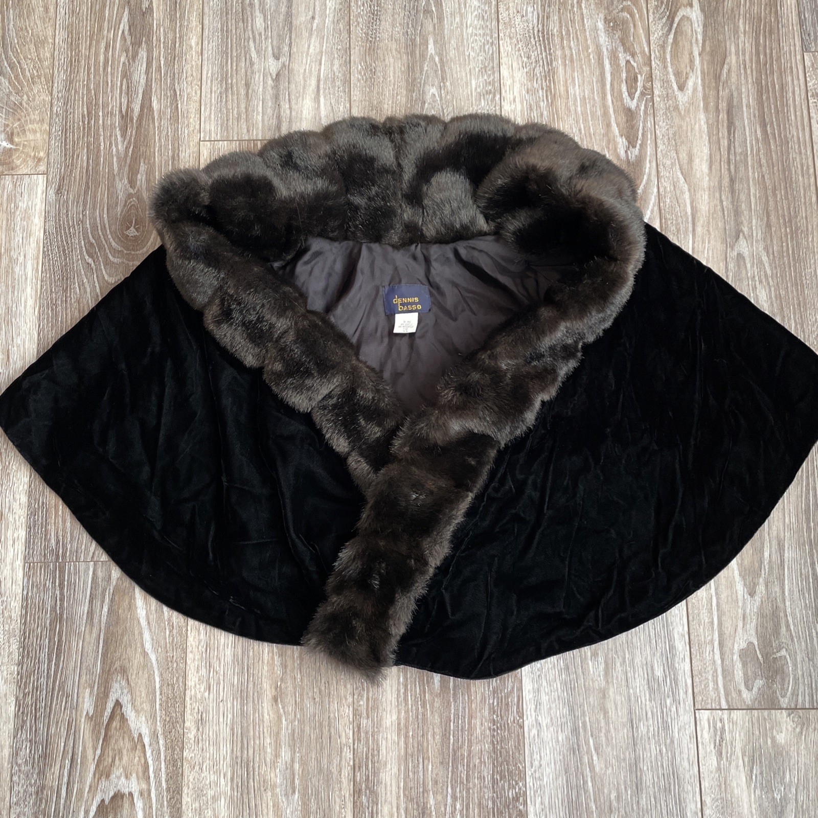 VTG 80’s Dennis Basso Black Velvet Cape Wrap W/ Faux Fur Collar Women’s One Size