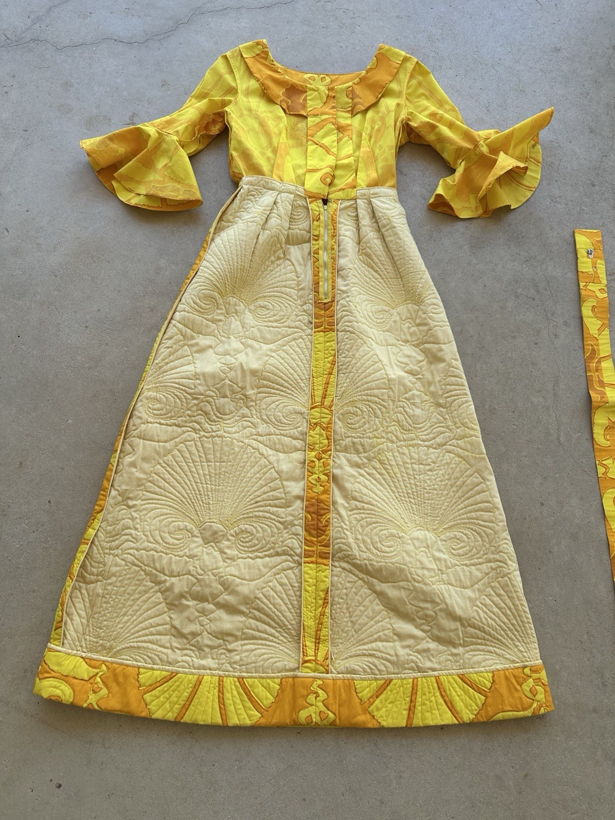 1960s Van Dee Bangkok Quilted Maxi Dress Psychedelic Bell Sleeve Resort Hostess