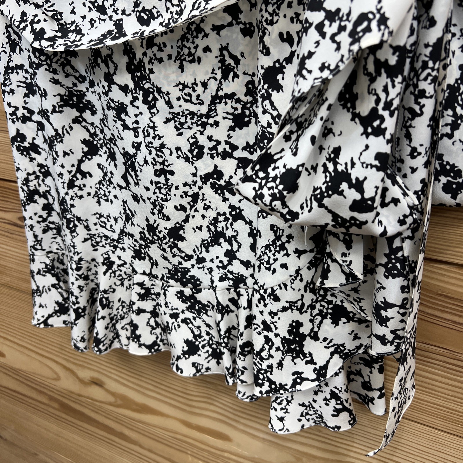 Vtg Jerry Regenbogen Silk Dress 2 Ivory Black Drop Waist Ruffle Hem Midi B91