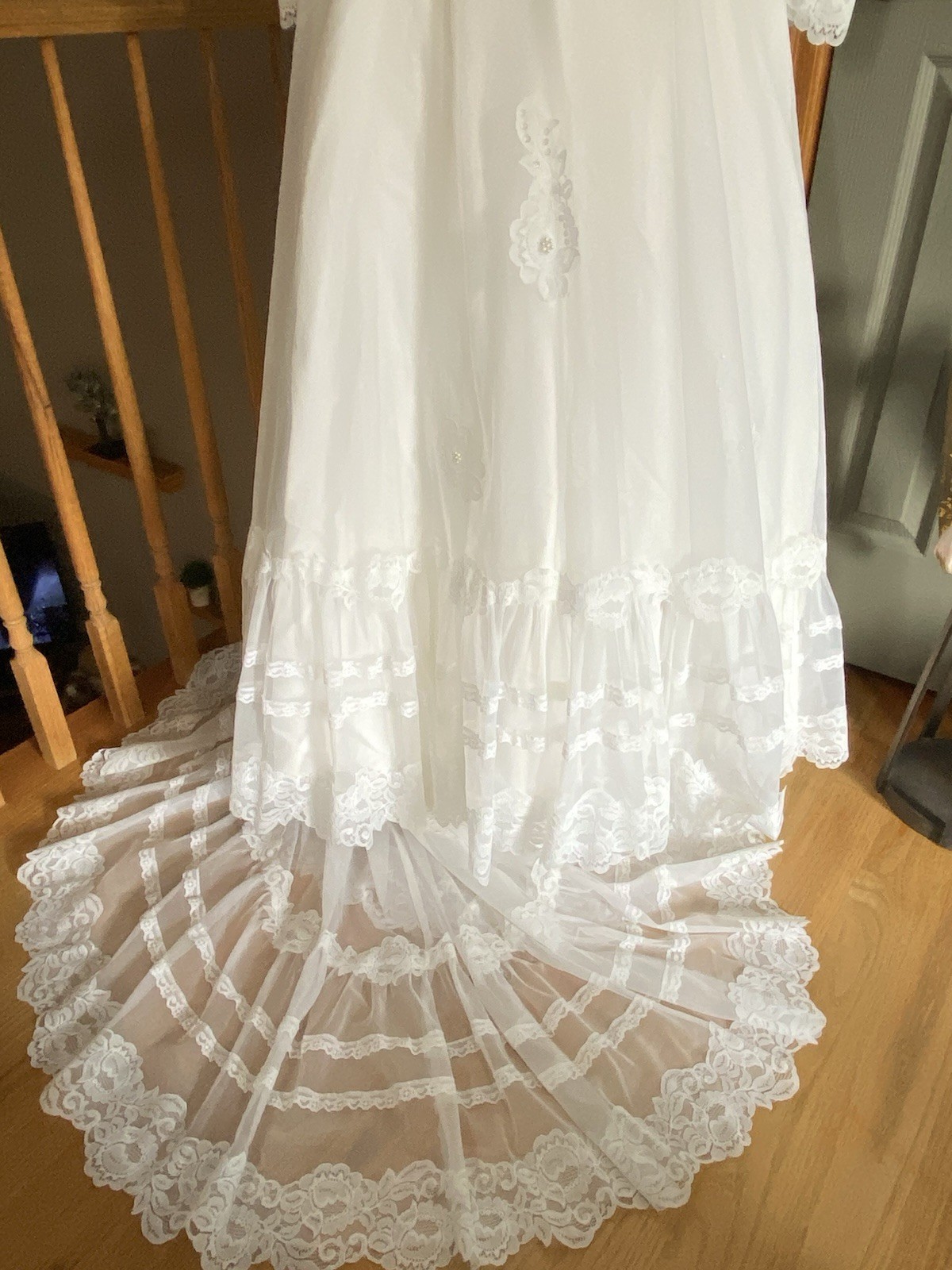 Vintage Lace Pearl Appliqué High Neck Long Sheer Sleeve 1970s Wedding Gown S/M