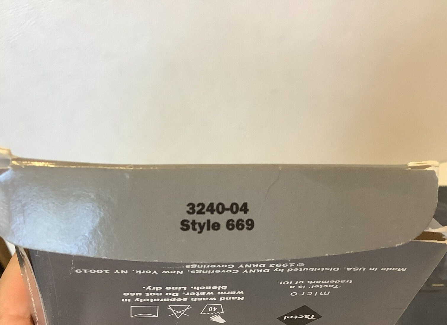 Vintage 1992 DKNY Microfiber Control Top Pantyhose Style 669 #3240-04 Black