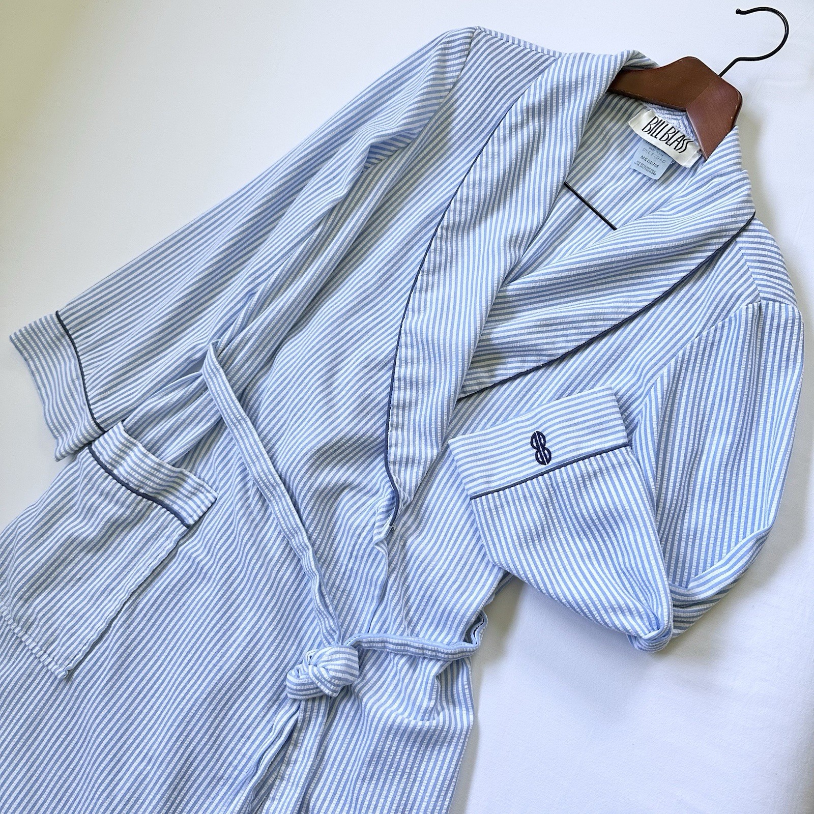 VTG Bill Blass Seersucker Blue White Robe Pocket Made in USA Women’s Size Medium