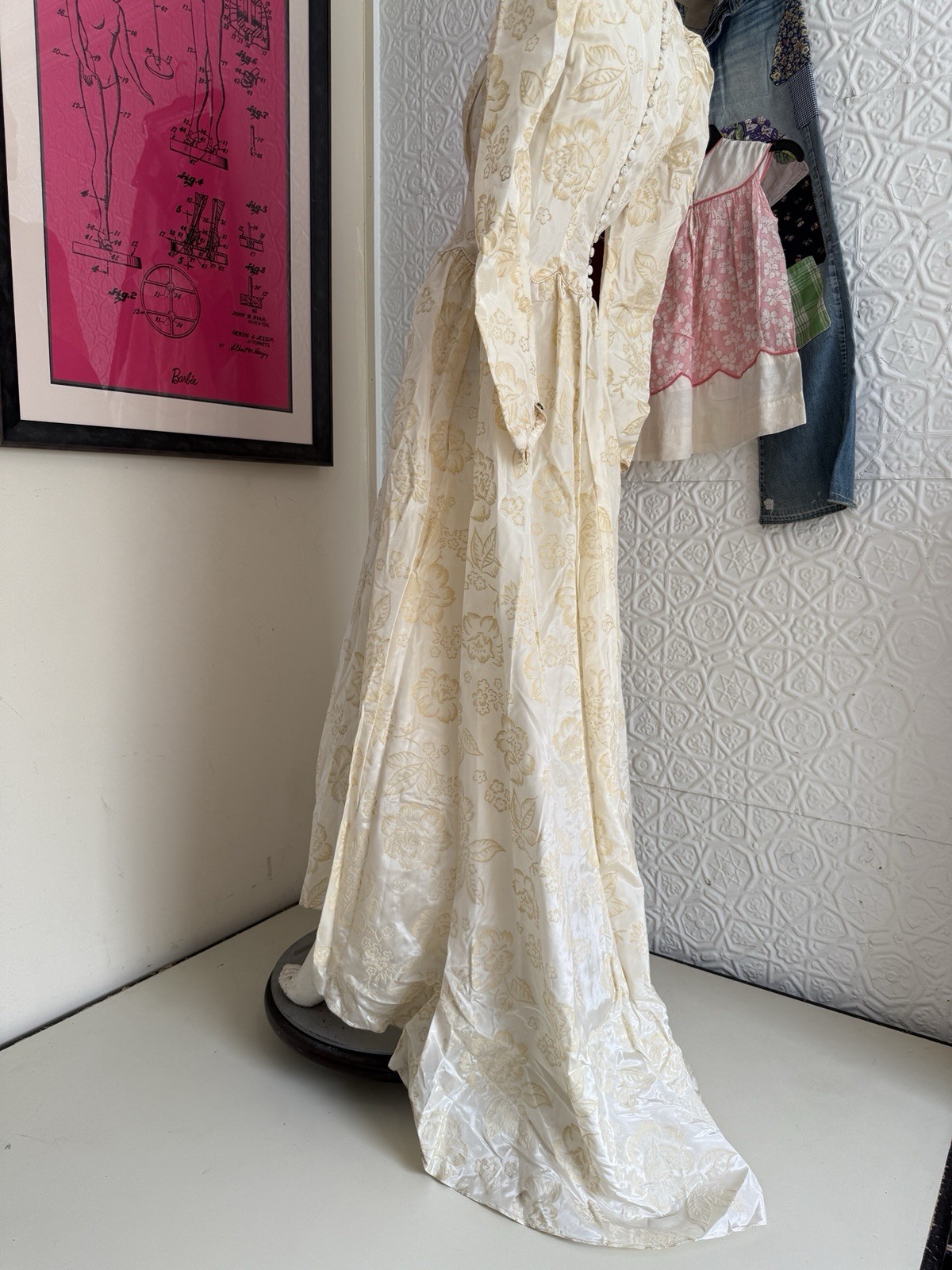 Vintage 1930s wedding gown puff sleeve flocked floral ivory dress-antique bridal